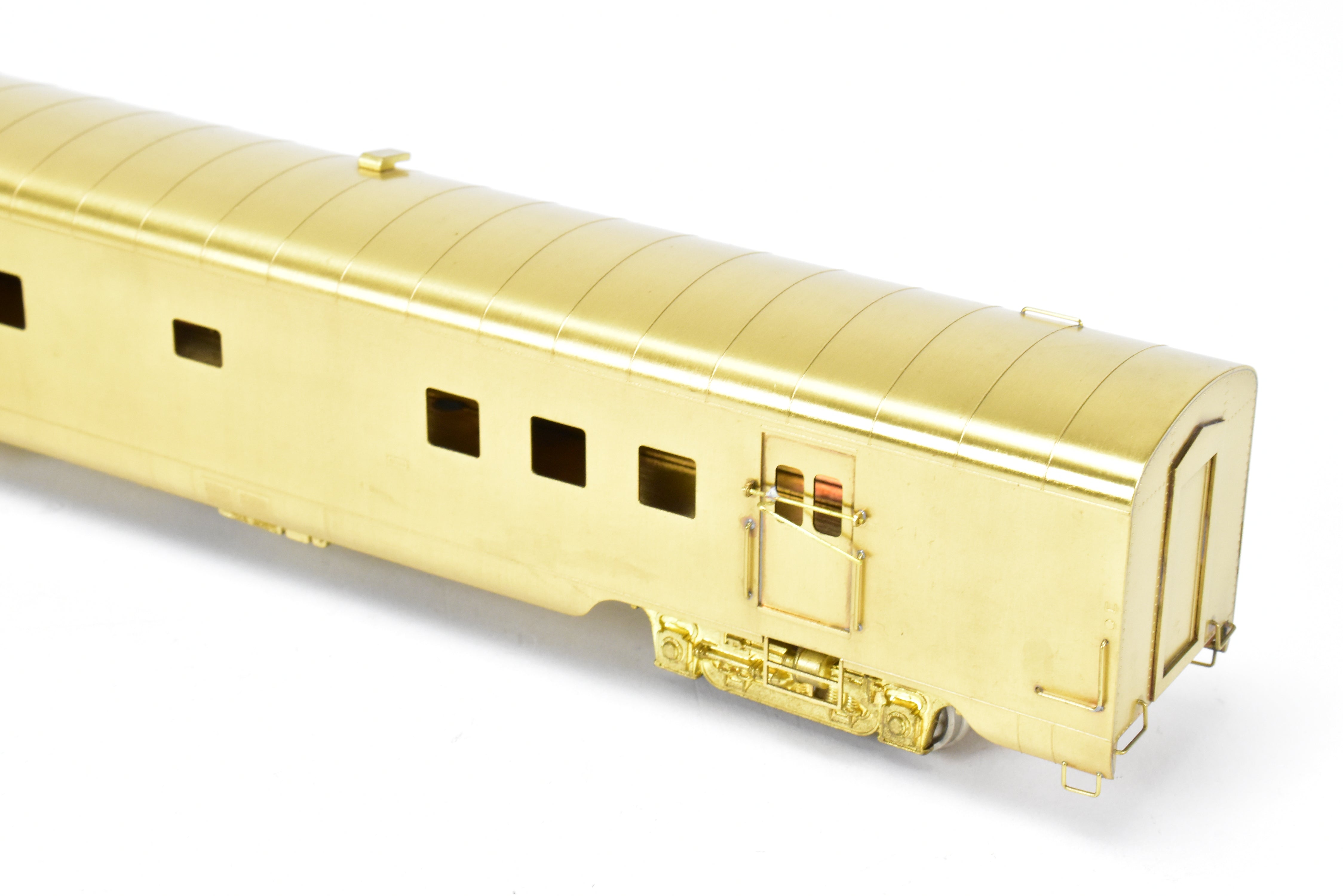 HO Scale Brass Model of Oriental Limited NP - Northern Pacific North Coast Limited Mail - Dormitory Car #425 with Skirts