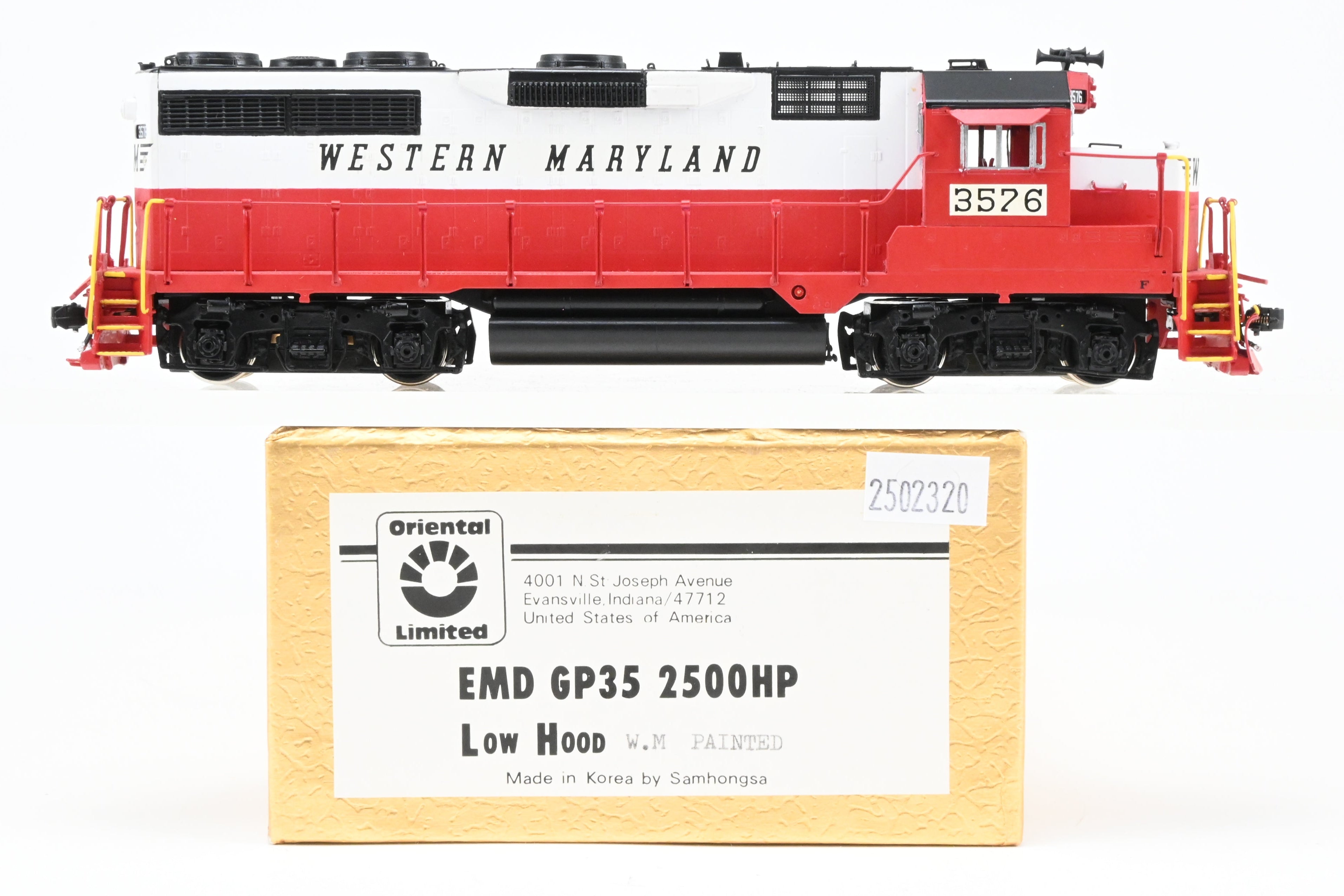 HO Scale Brass Model Train - Western Maryland EMD GP35 2500HP Low Hood Freight Locomotive No. 3576 by Oriental Limited