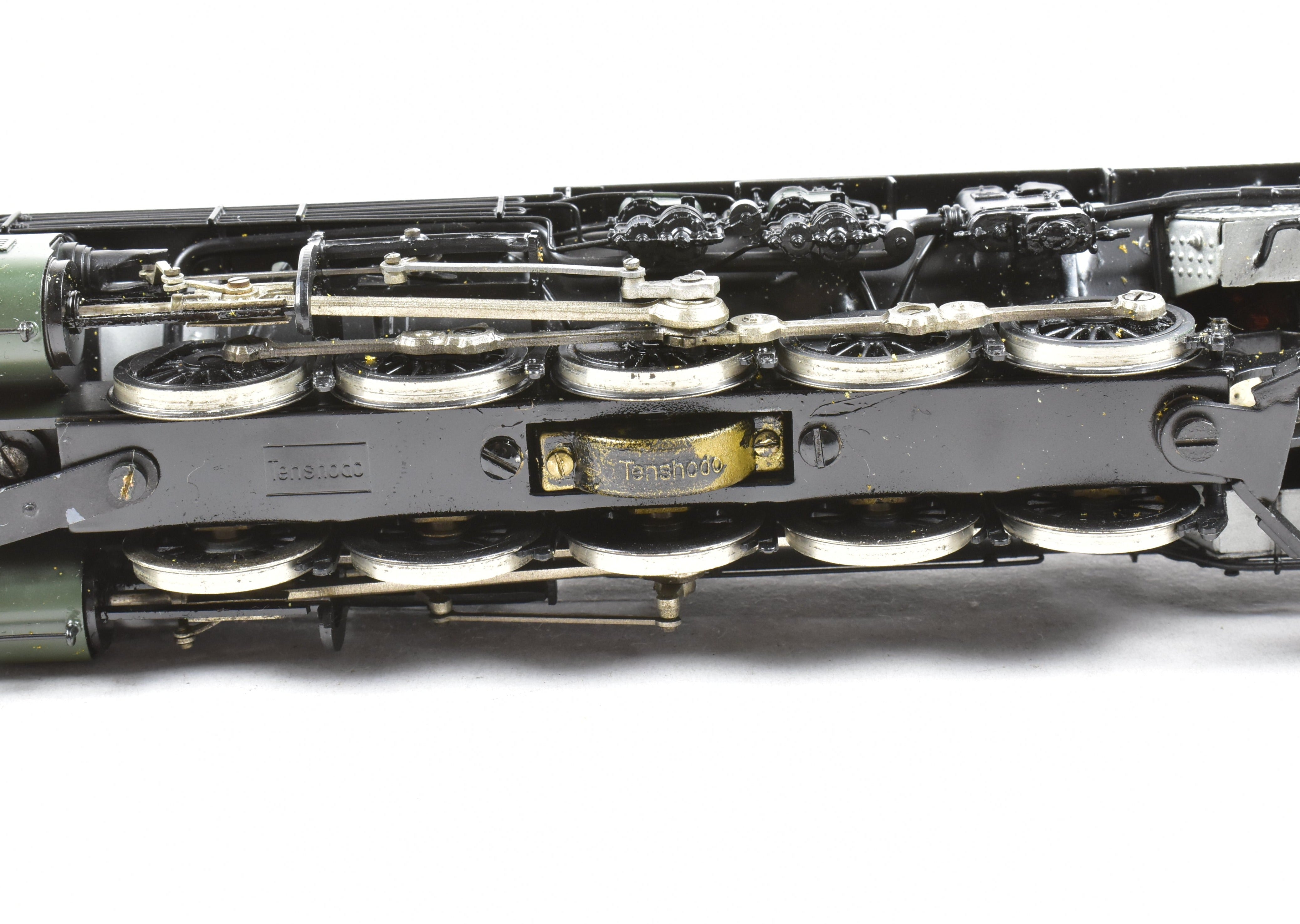 High - Quality HO Scale Brass PFM - Tenshodo Great Northern Class Q - 1 2 - 10 - 2 Model Train with Custom - Painted Glacier Park Design