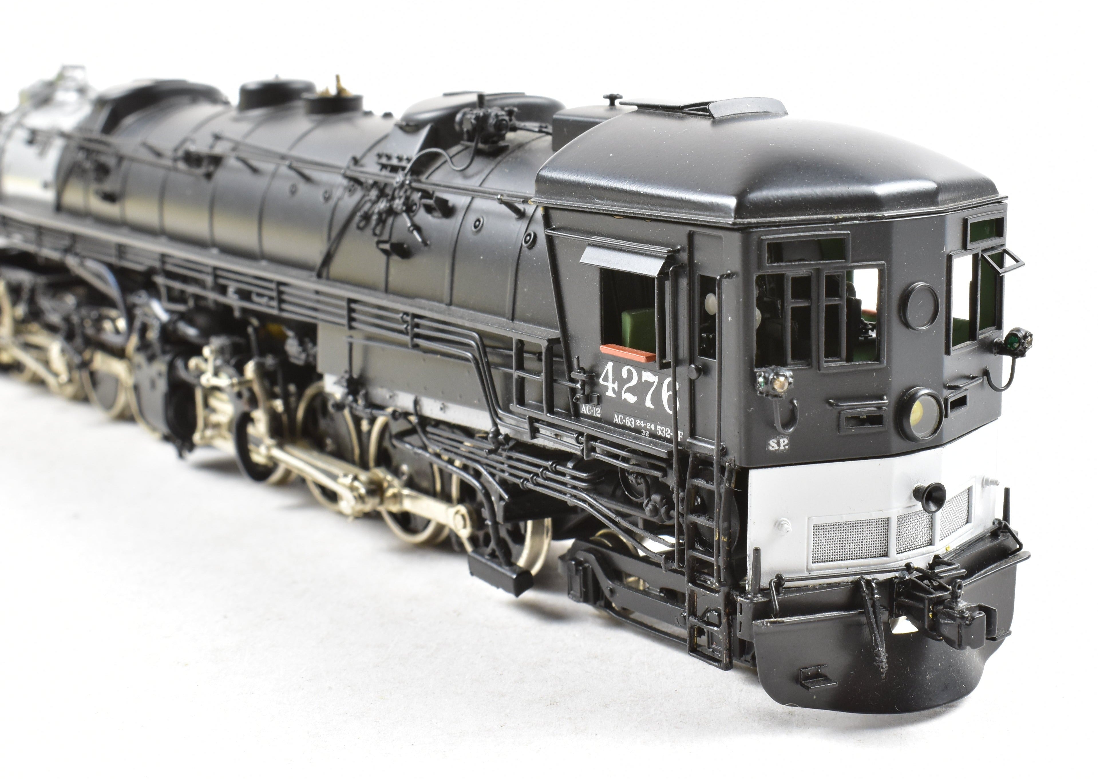 HO Scale Brass Model Train - PFM Tenshodo Southern Pacific AC - 12 4 - 8 - 8 - 2 Cab Forward Factory - Painted Locomotive, Crown Model, No. 4276, 1983 Run