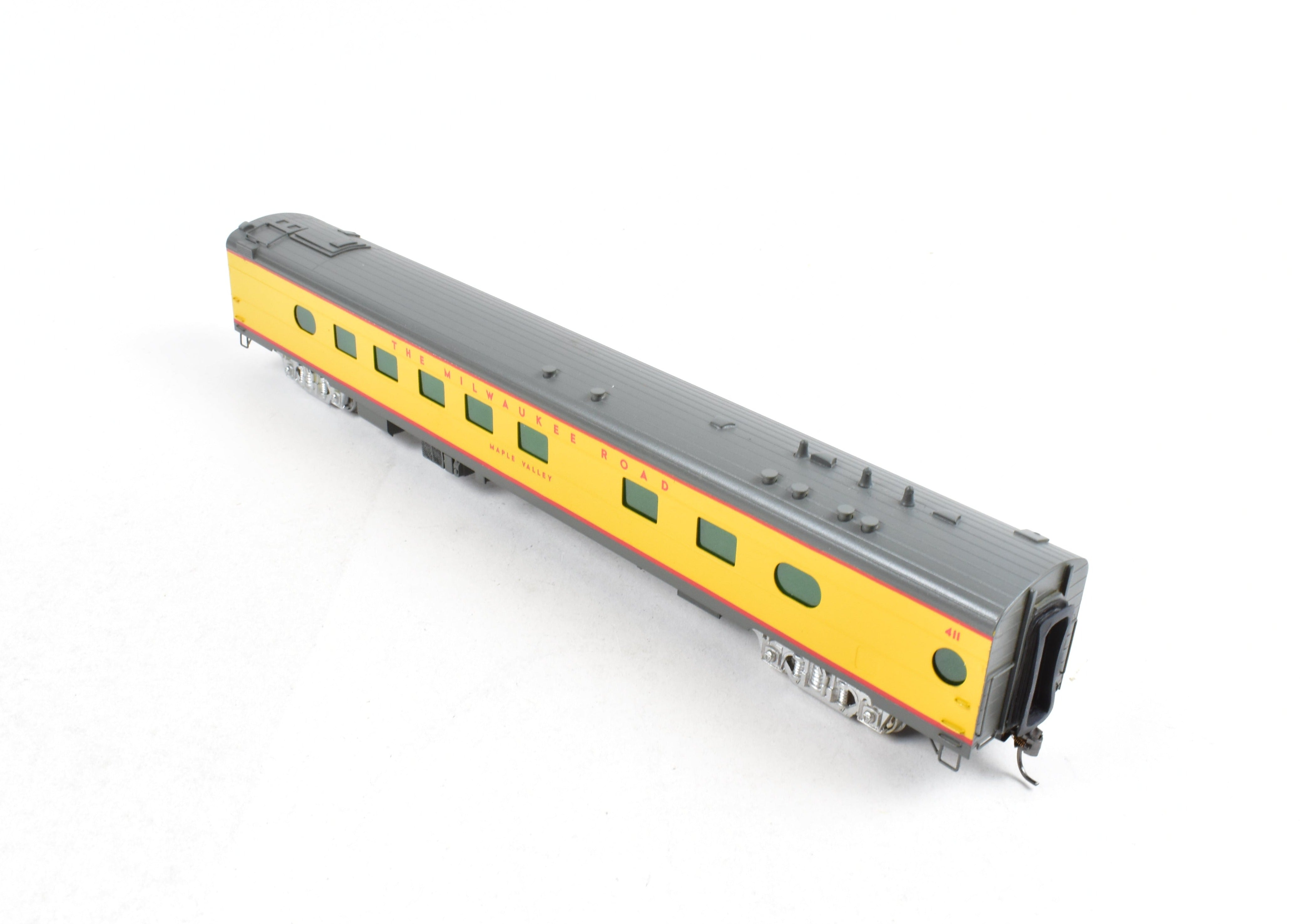Custom Painted HO Brass Soho Milwaukee Road #411 Diner in UP Streamliner Colors