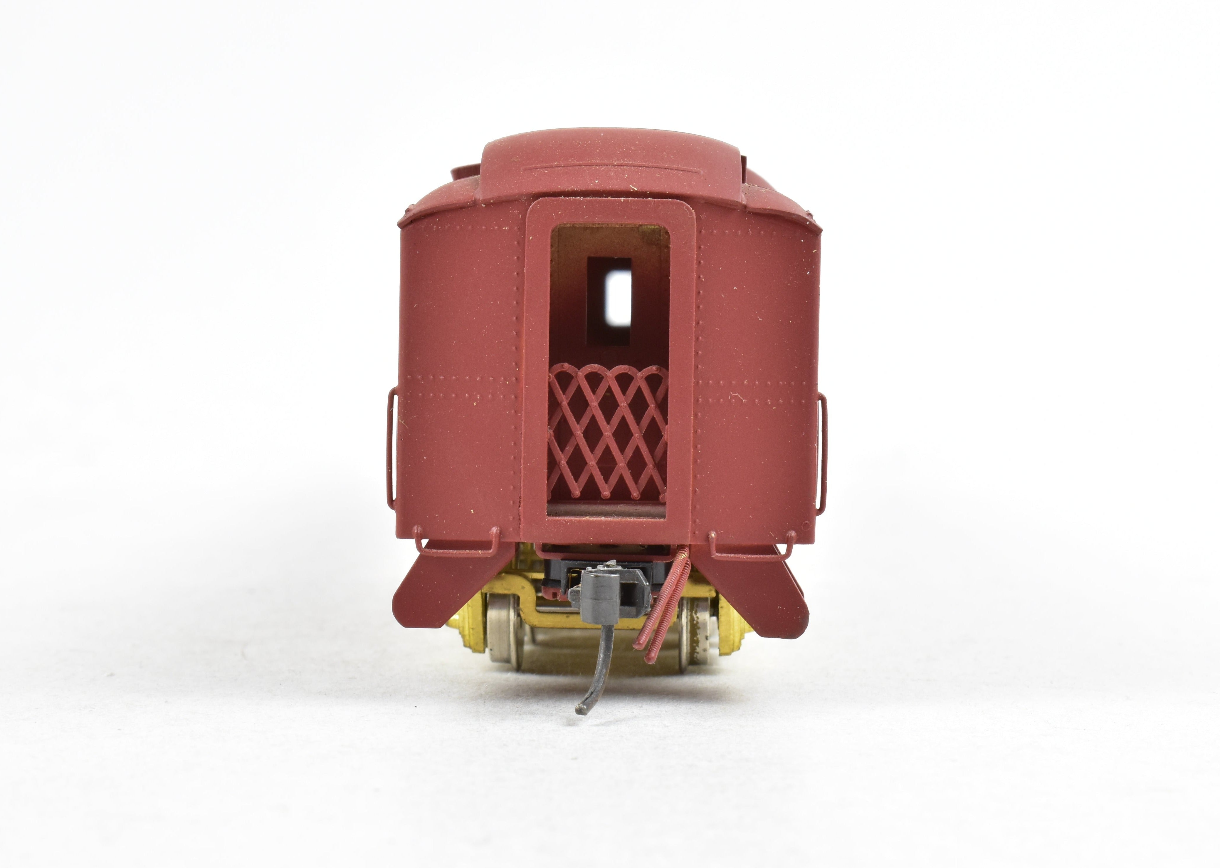 HO Scale Brass Soho 10 - Section HW Sleeper Chief Black Bear Model