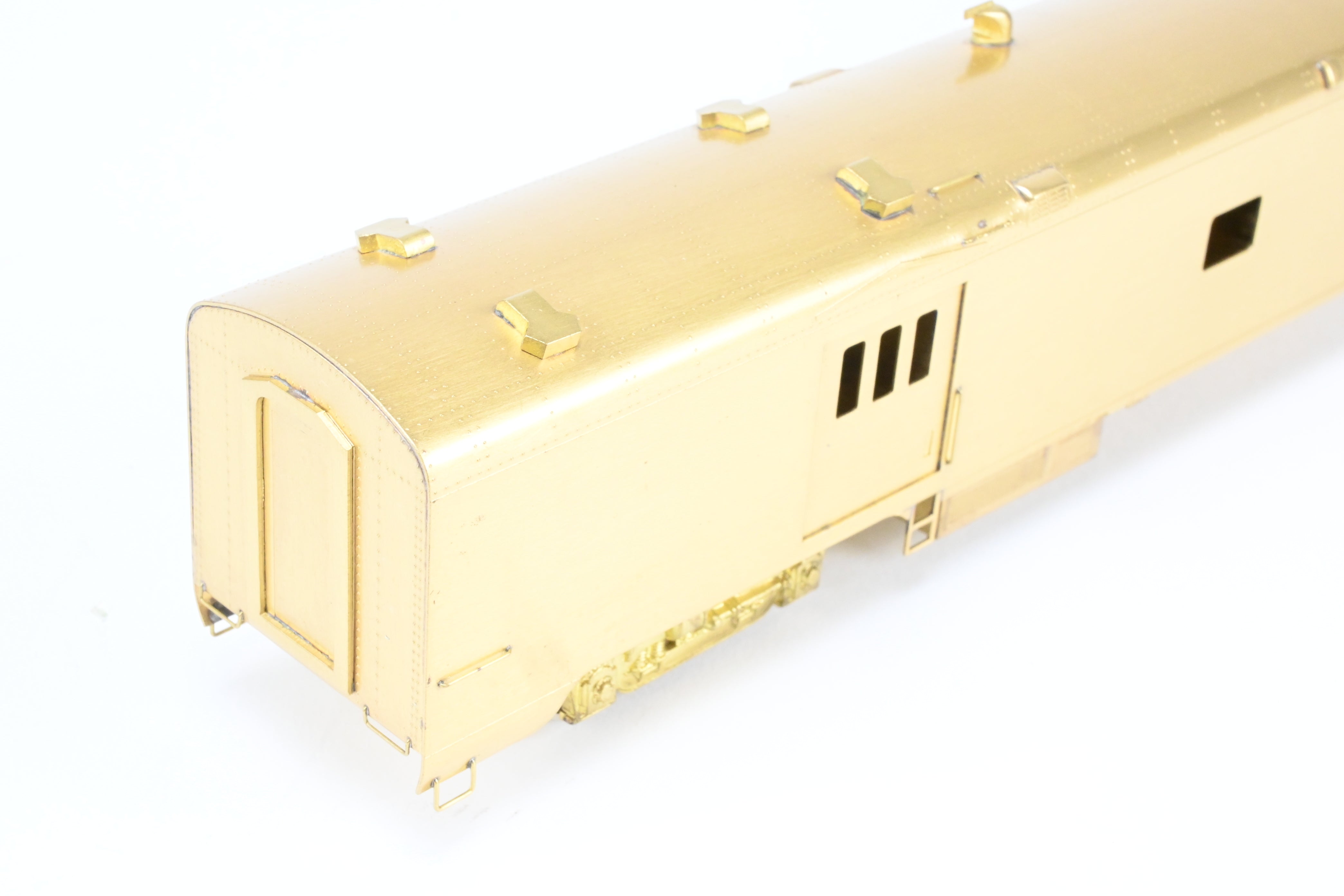 HO Brass Oriental GN - Great Northern Streamlined Empire Builder 1200 Baggage Dorm Model