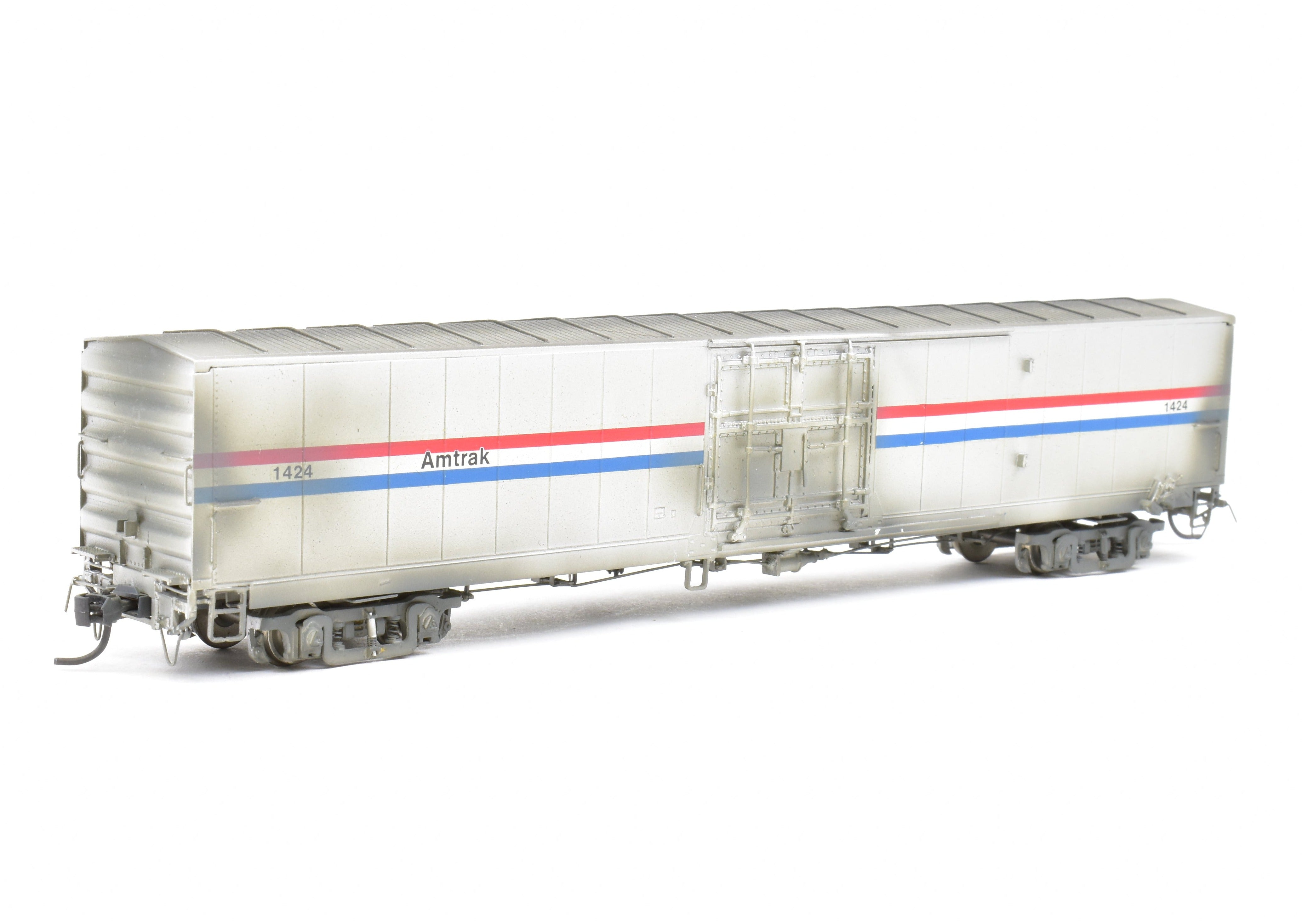 Custom Painted and Weathered HO Brass Metro Models Amtrak #1424 Merchandise Handling Car