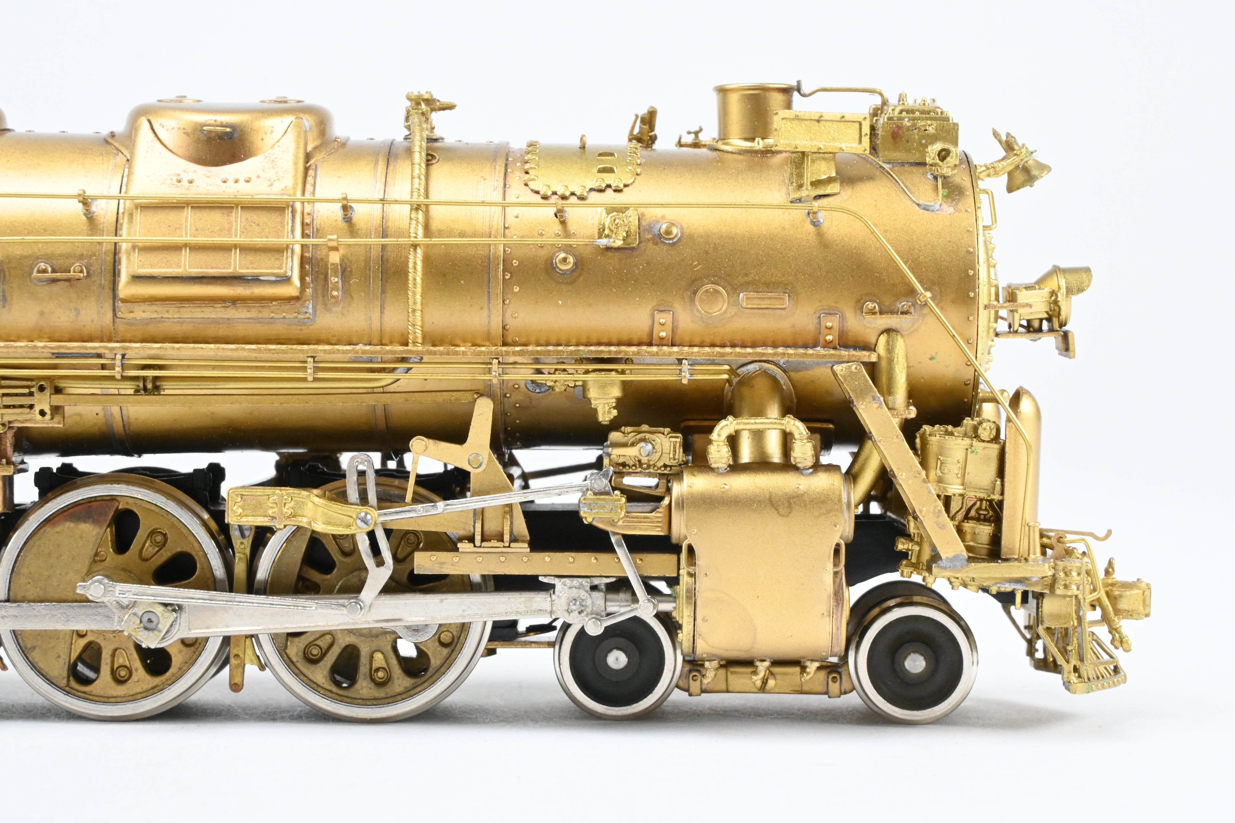 High - Quality HO Scale Brass PFM - Fujiyama Missouri Pacific 2200 Class 4 - 8 - 4 Steam Locomotive Model