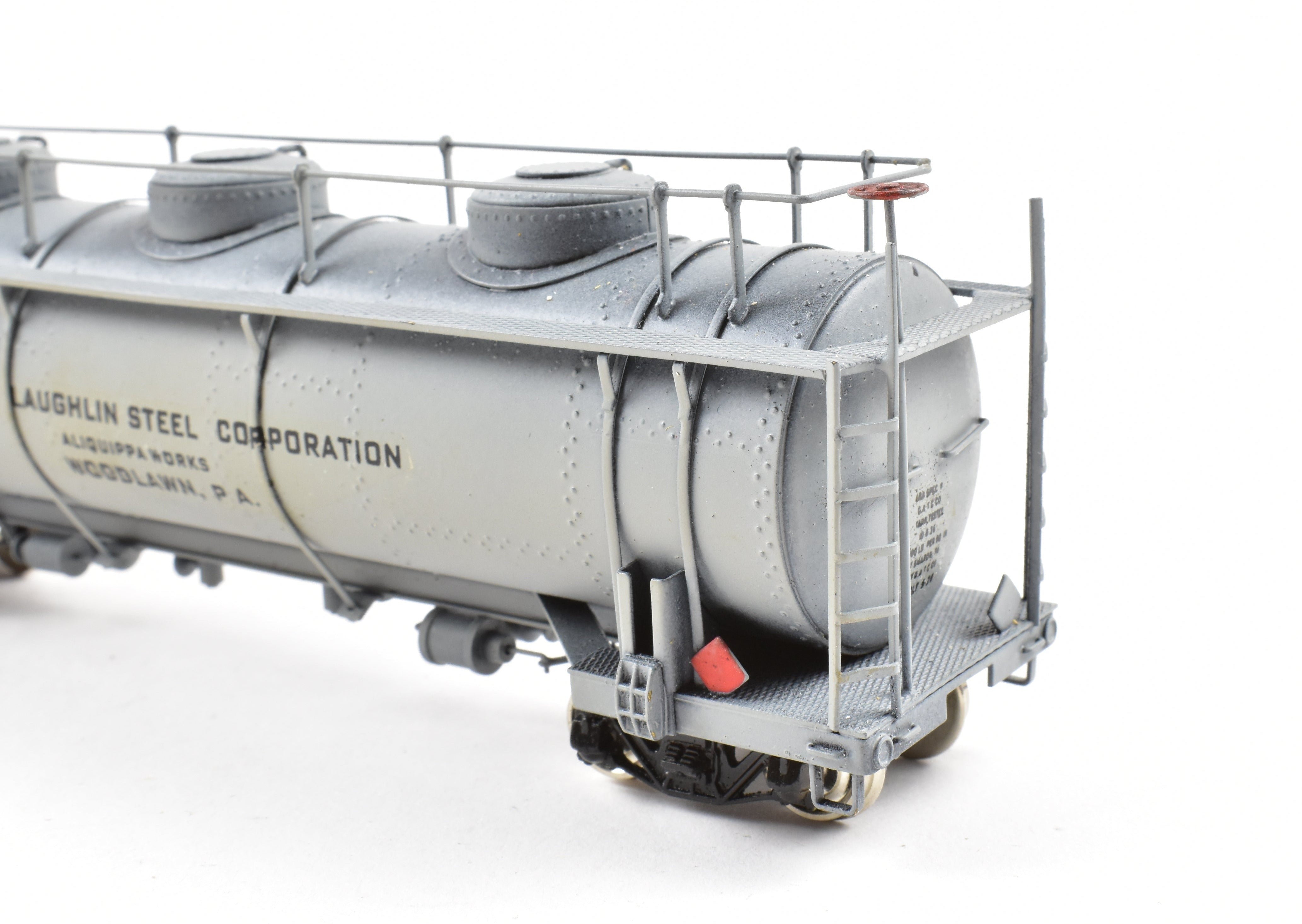 HO Scale Brass NorthWest Short Line 20,000 Gallon 3 Dome Tank Car with Kadee Couplers