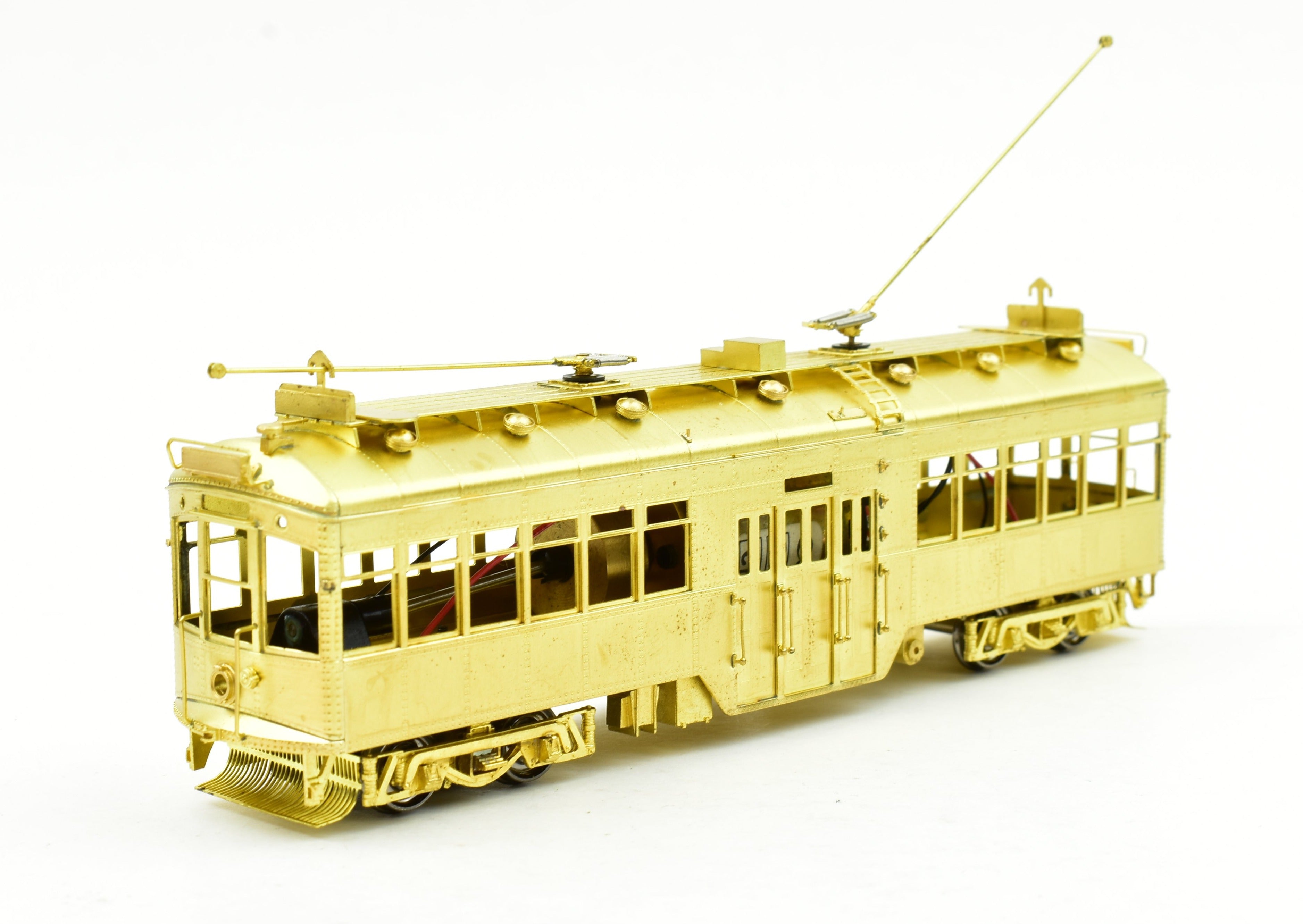 HO Scale Brass Model Train - MTS Imports PE - Pacific Electric #170 - 179 Series Center Entrance Passenger Car