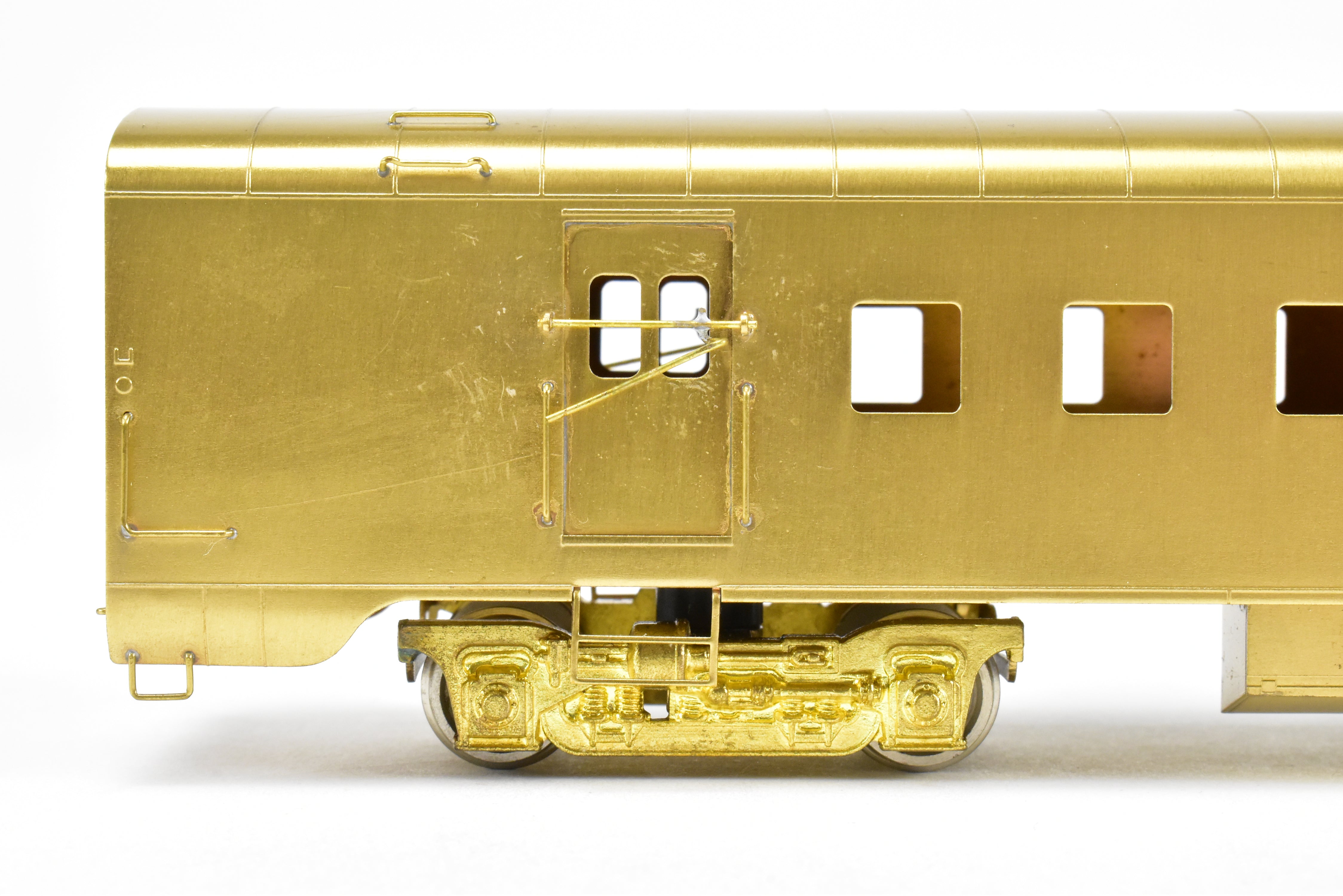 HO Scale Brass Oriental Limited NP - Northern Pacific North Coast Limited Mail - Dormitory Car #425 without Skirts (Model Train Car)
