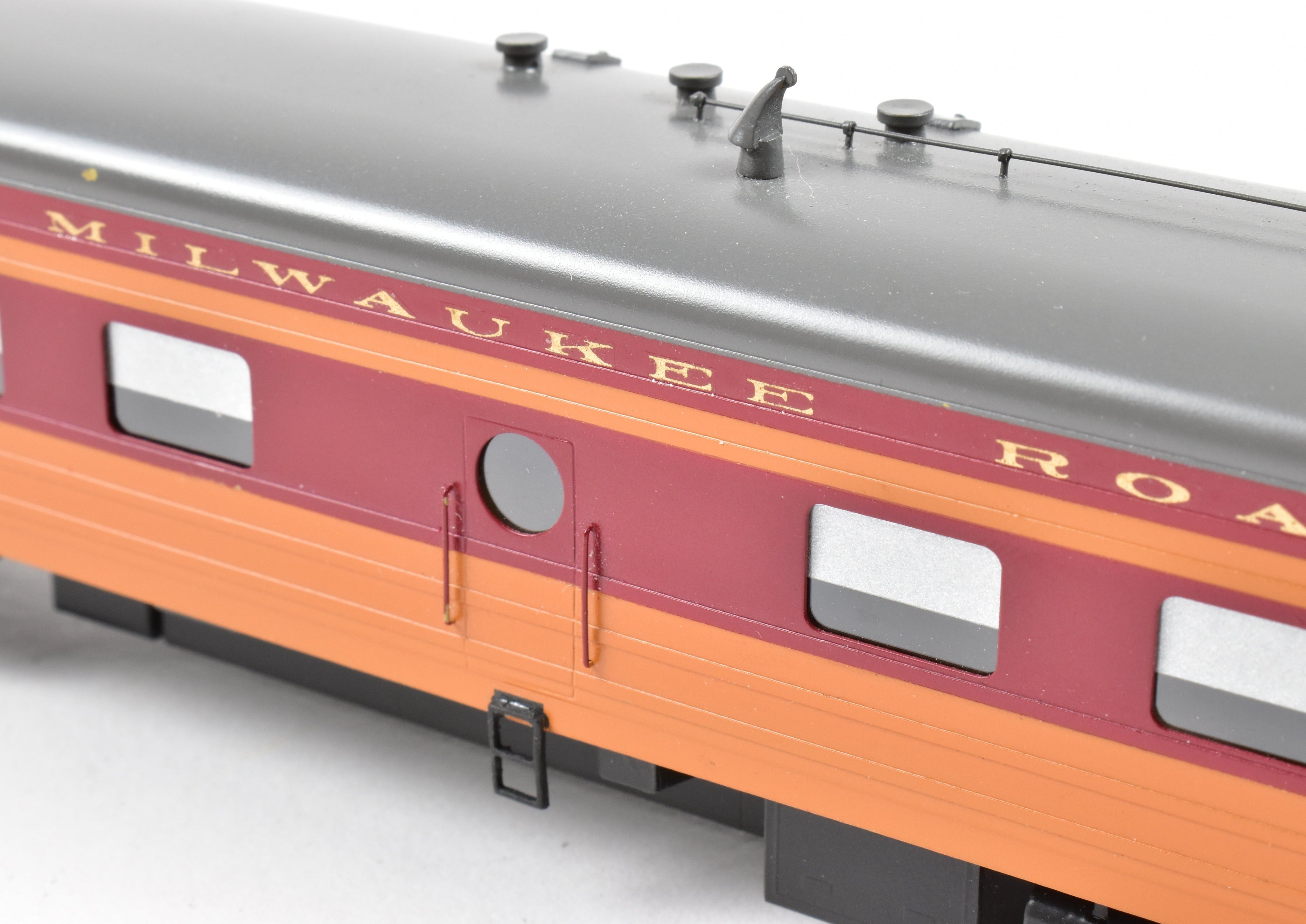 HO Scale Brass Soho Milwaukee Road #162 Custom Painted Tap - Lounge Model for Railroad Enthusiasts