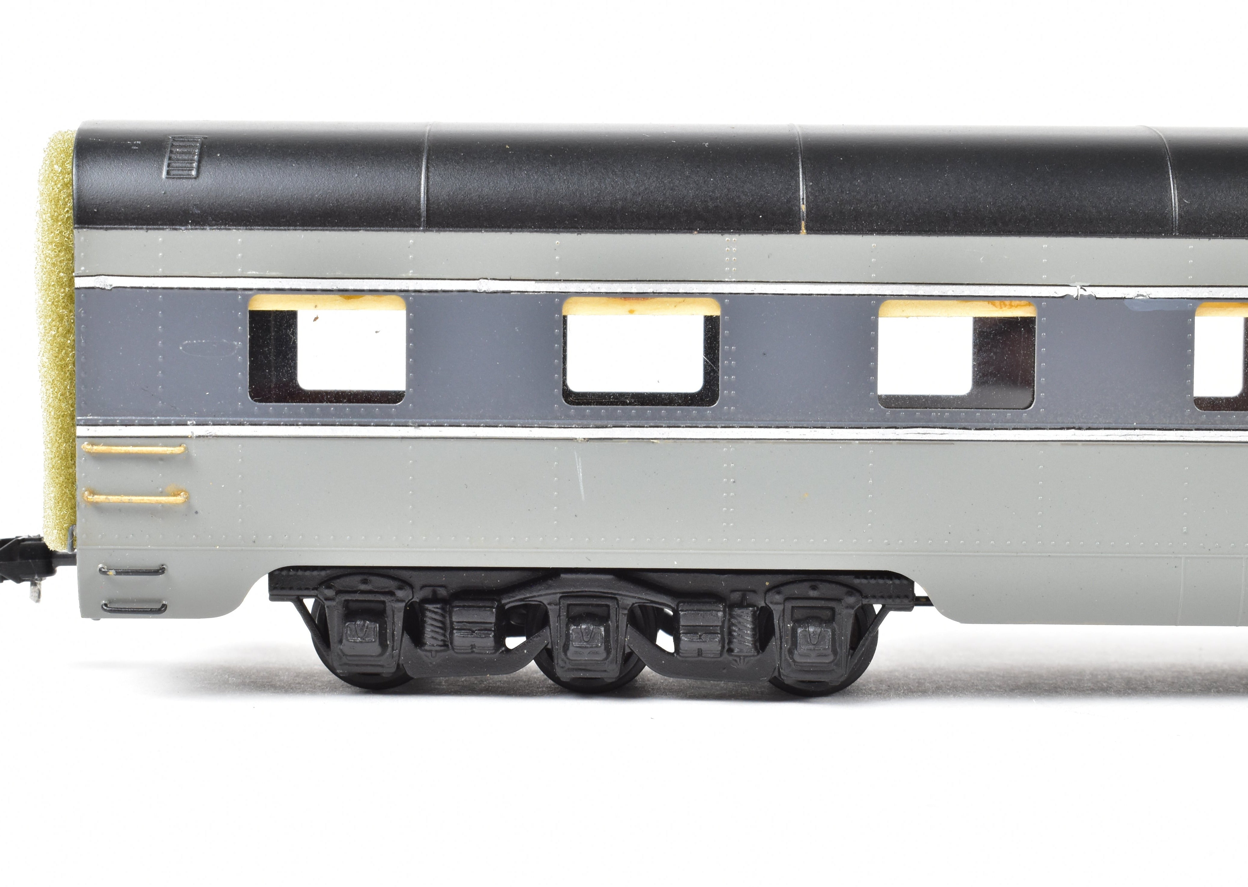 HO Scale Brass Model Train Set - Oriental Limited SP/UP/C&NW UP Union Pacific The Forty Niner 8-Car Set in Two-Tone Gray with Overland Lettering