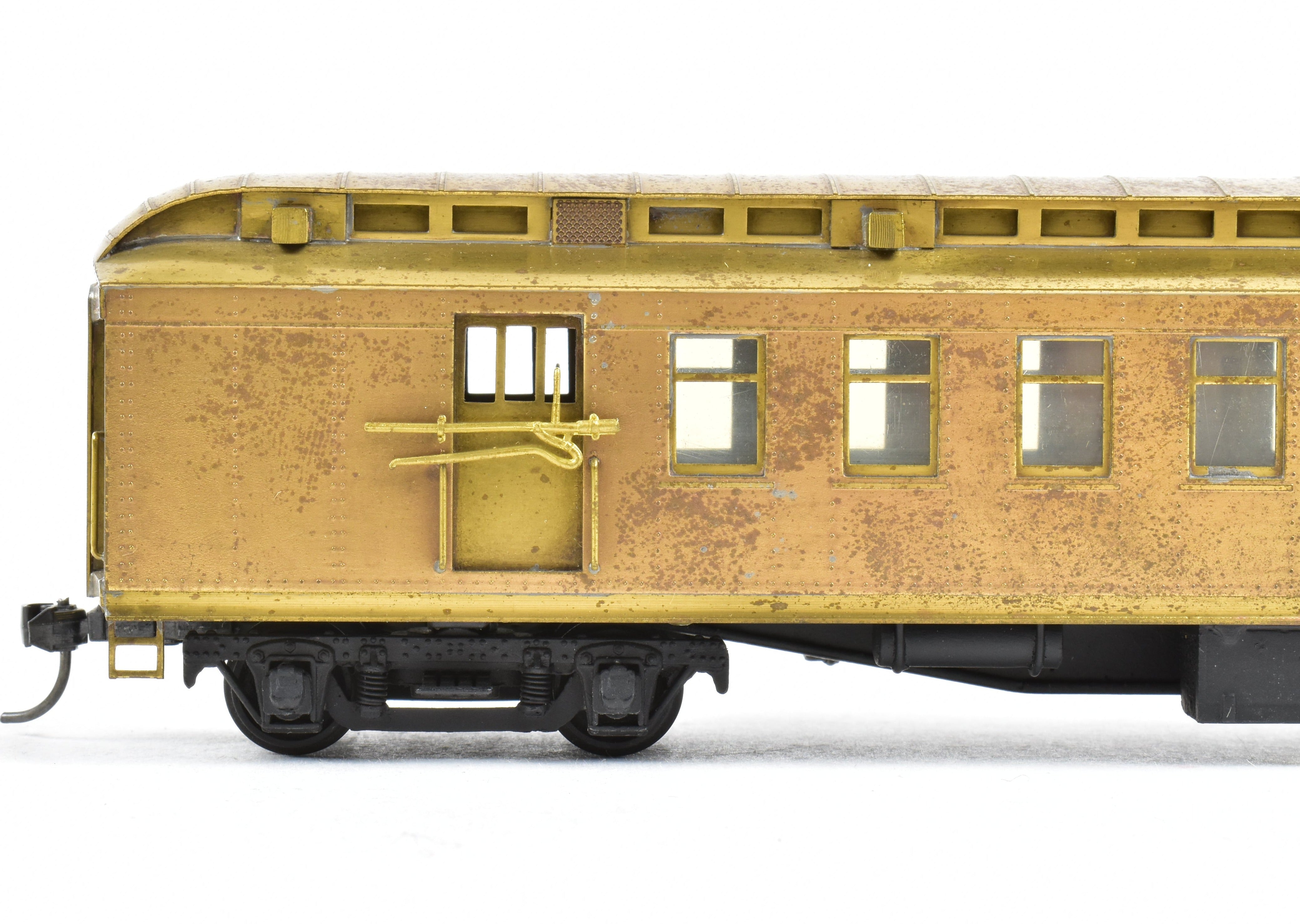 HO Scale Brass Suydam Model of AT&SF - Santa Fe Heavyweight 60-Foot Railway Post Office (RPO) with Central Valley Trucks
