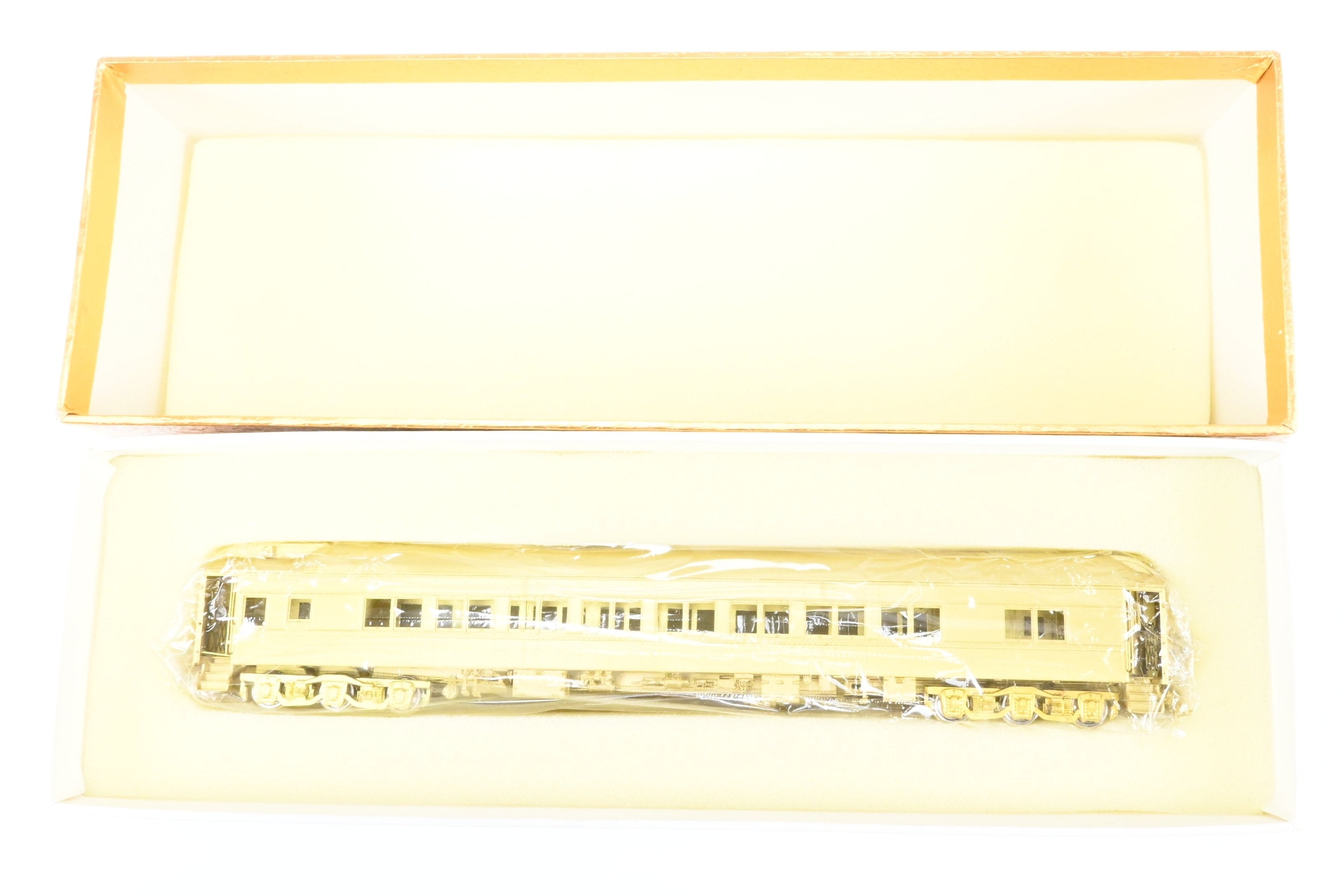 HO Brass Oriental Limited 16-Section Heavyweight Tourist Sleeper with Mechanical A/C