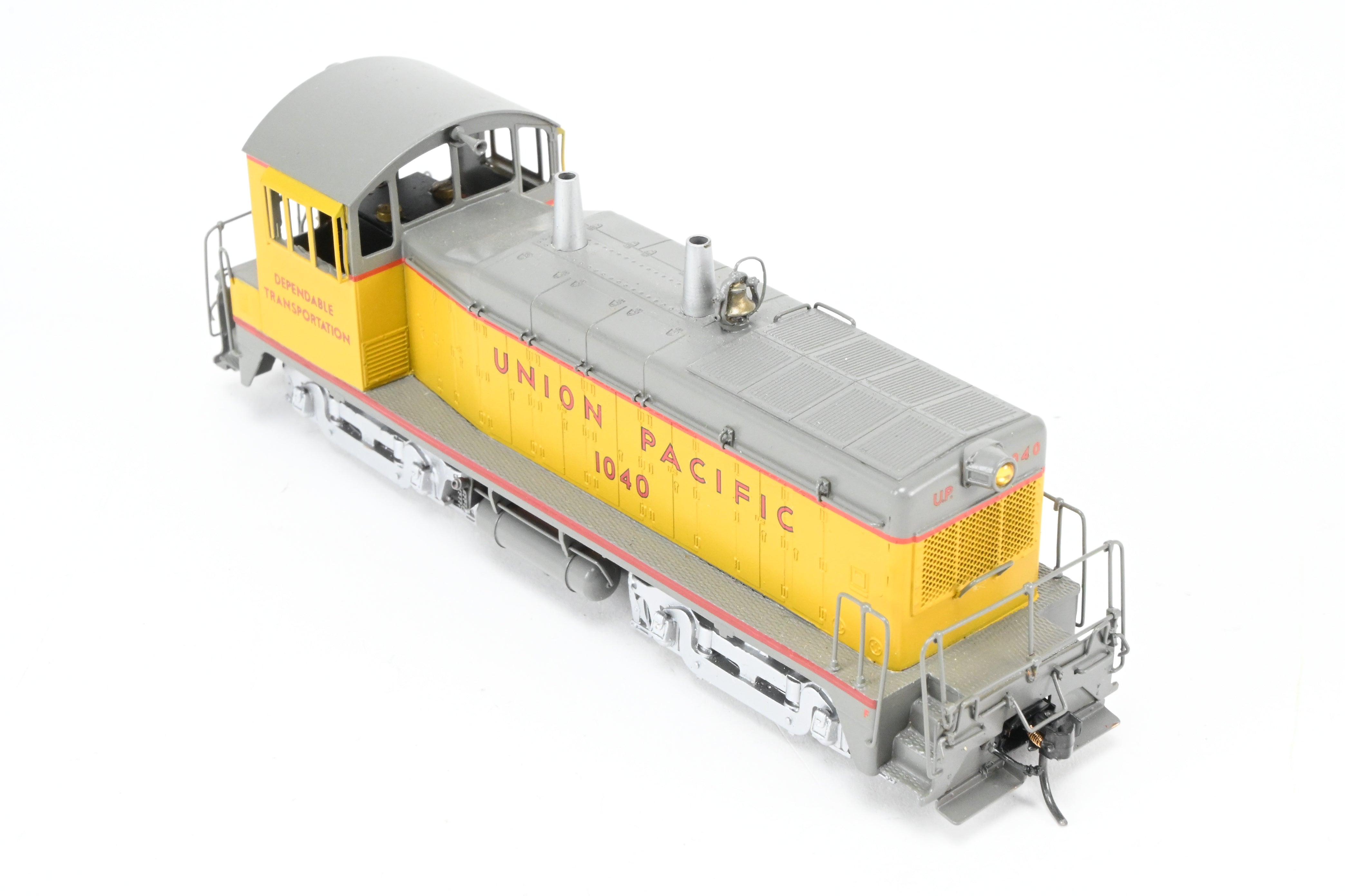 HO Scale Brass Oriental Limited Union Pacific EMD NW - 2 1000HP Phase II Switcher Locomotive with Custom Painting in As - Is Condition