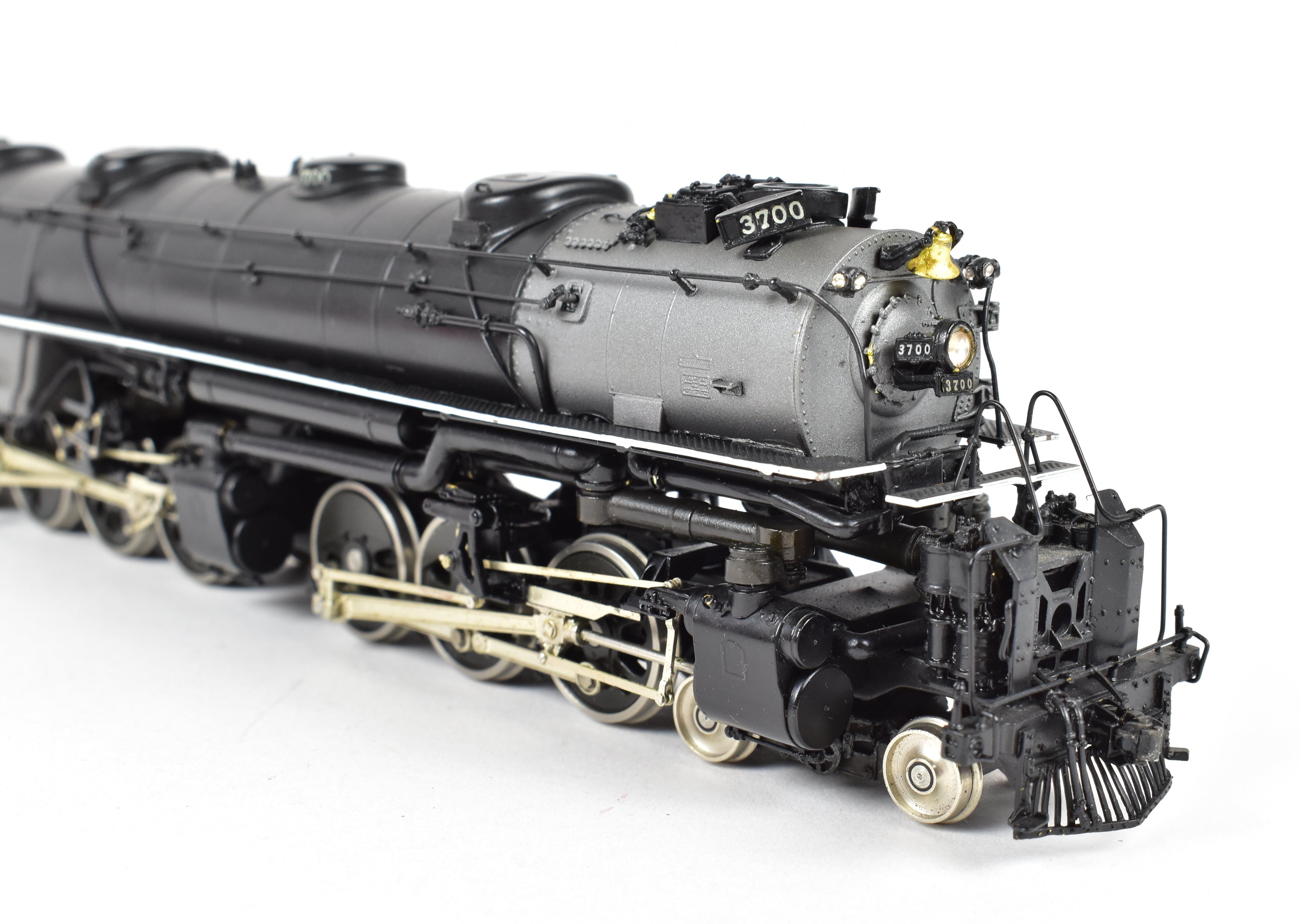 HO Brass Key Imports UP - 1984 Union Pacific 3700 Class 4-6-6-4 Challenger Coal Locomotive, C.S. No. 23 Factory Painted