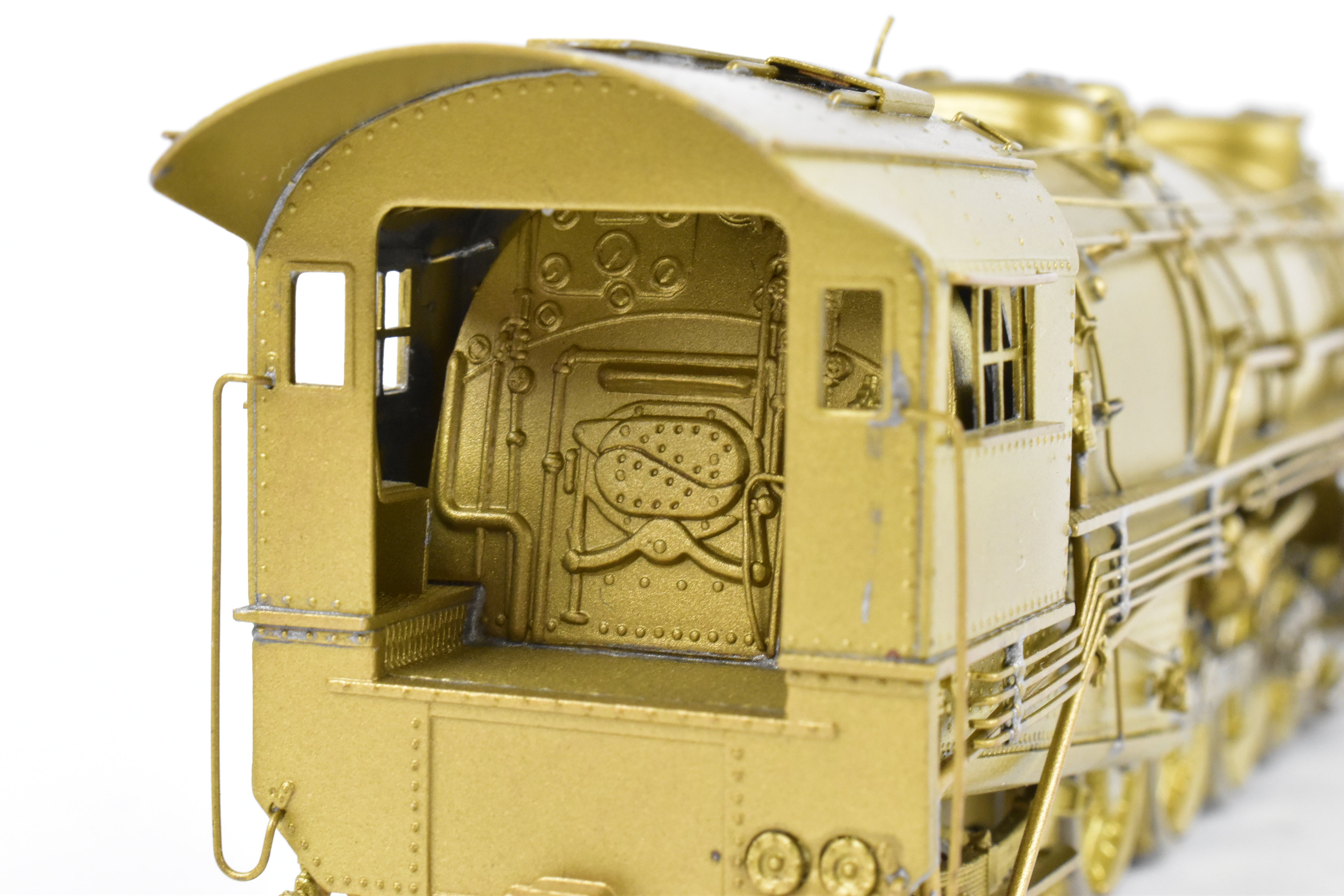 High - Quality HO Scale Brass Key Imports Model of United States Railway Administration (USRA) Various Roads Heavy 2 - 10 - 2 Steam Locomotive
