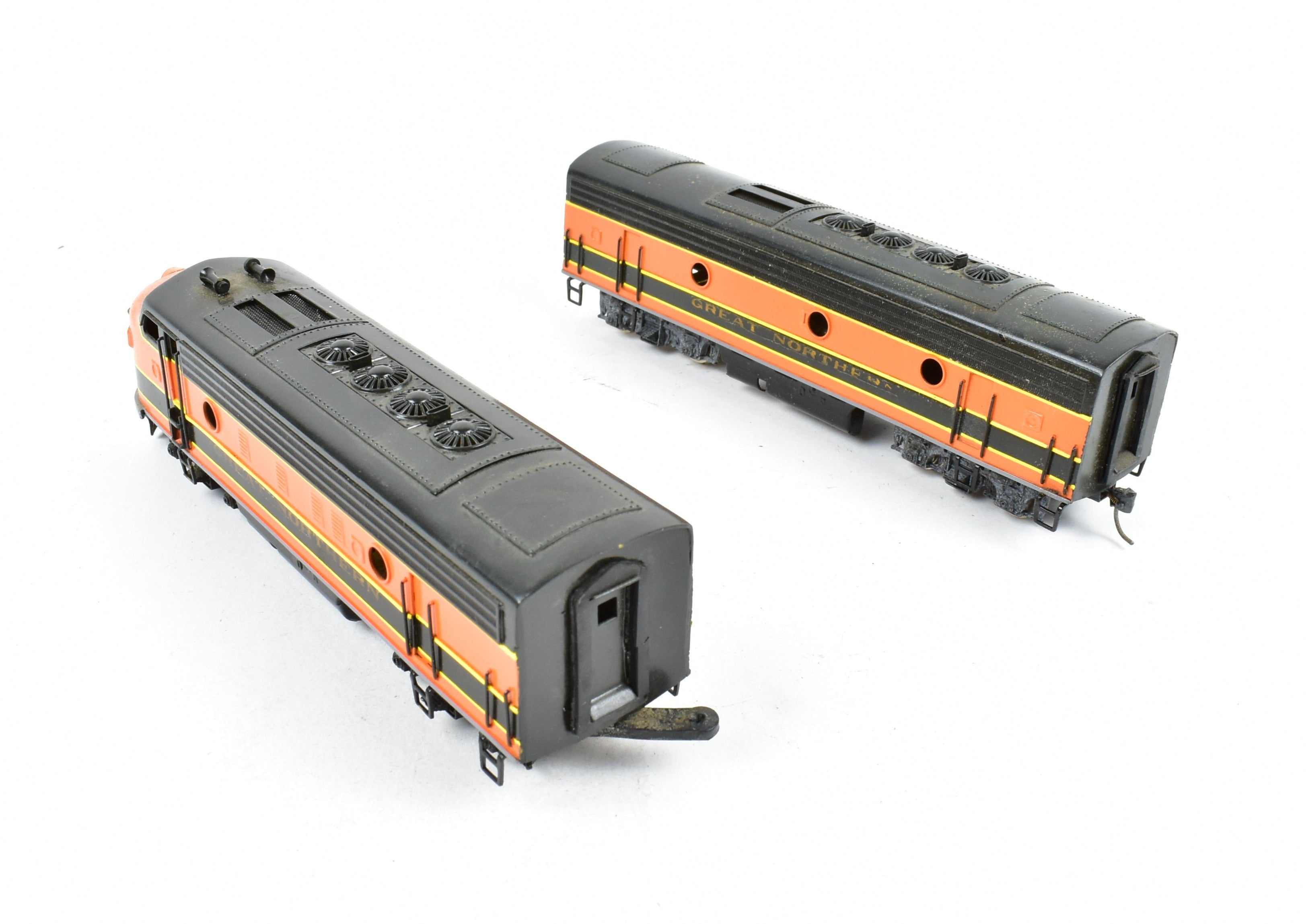 HO Scale Brass Model Train - Tenshodo GN Great Northern EMD F9 A/B Pair Factory - Painted Railway Set