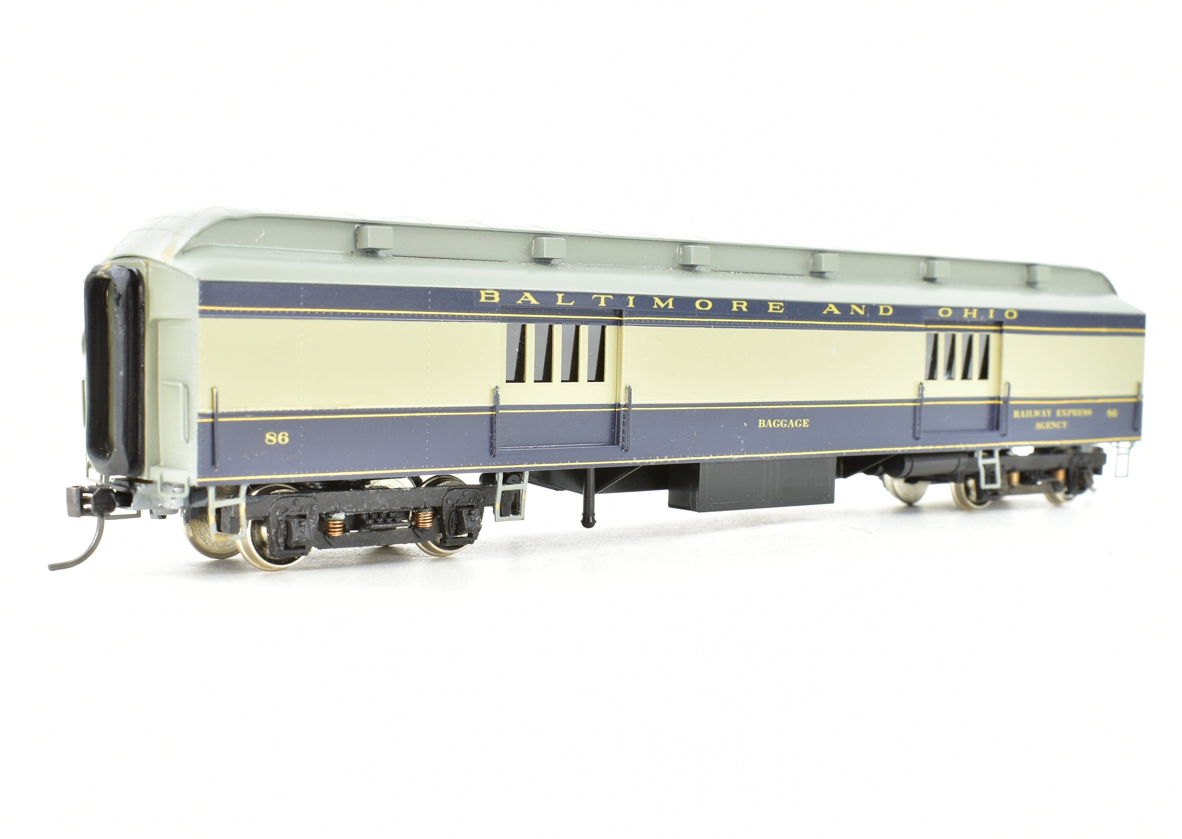 HO Scale Brass Lambert B&O (Baltimore & Ohio) Heavyweight 60-Foot Baggage Car with Custom Painting and Central Valley Trucks