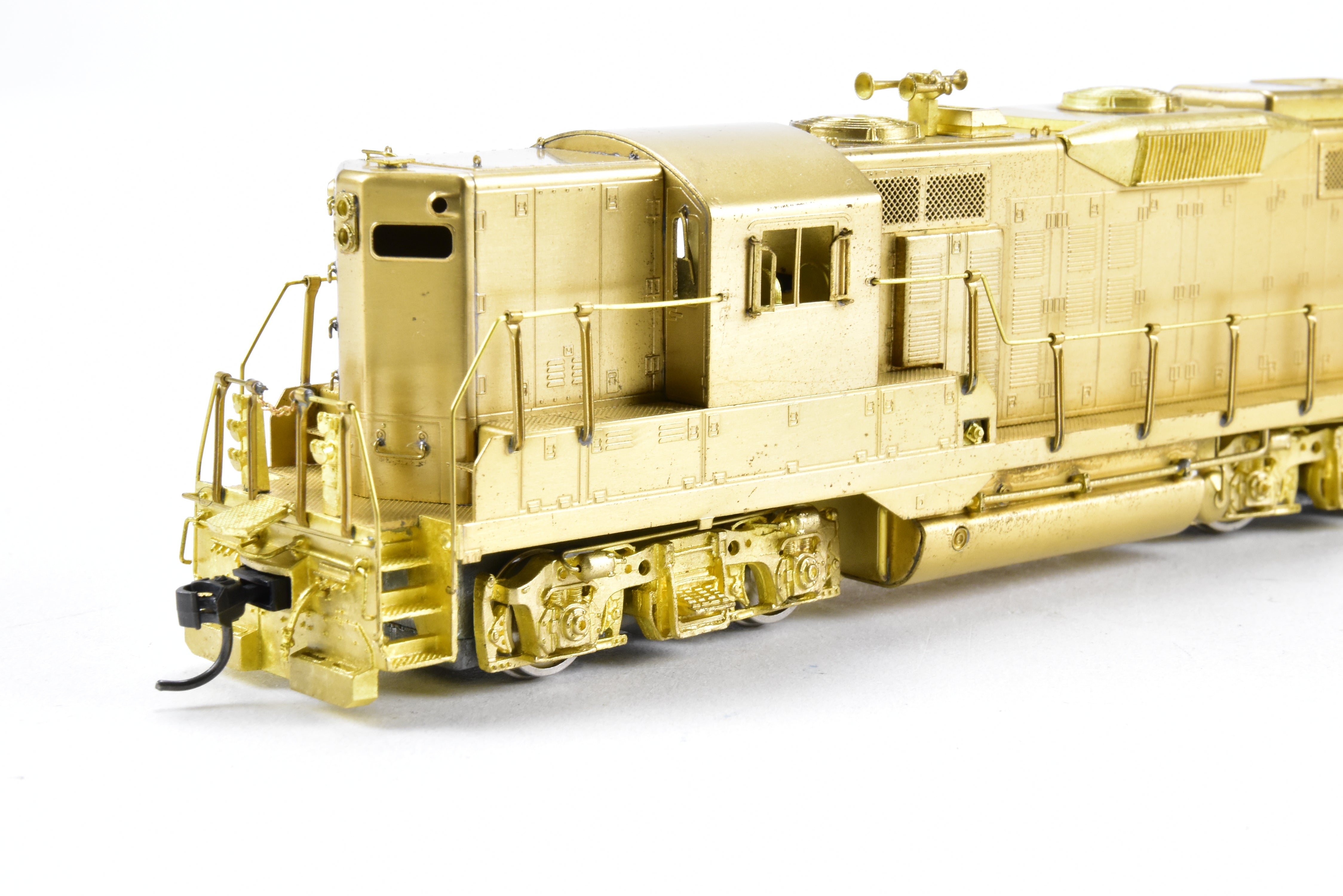 High - Quality HO Scale Brass Model of Oriental Limited Union Pacific EMD GP9 Locomotive with 1750 HP MA Version