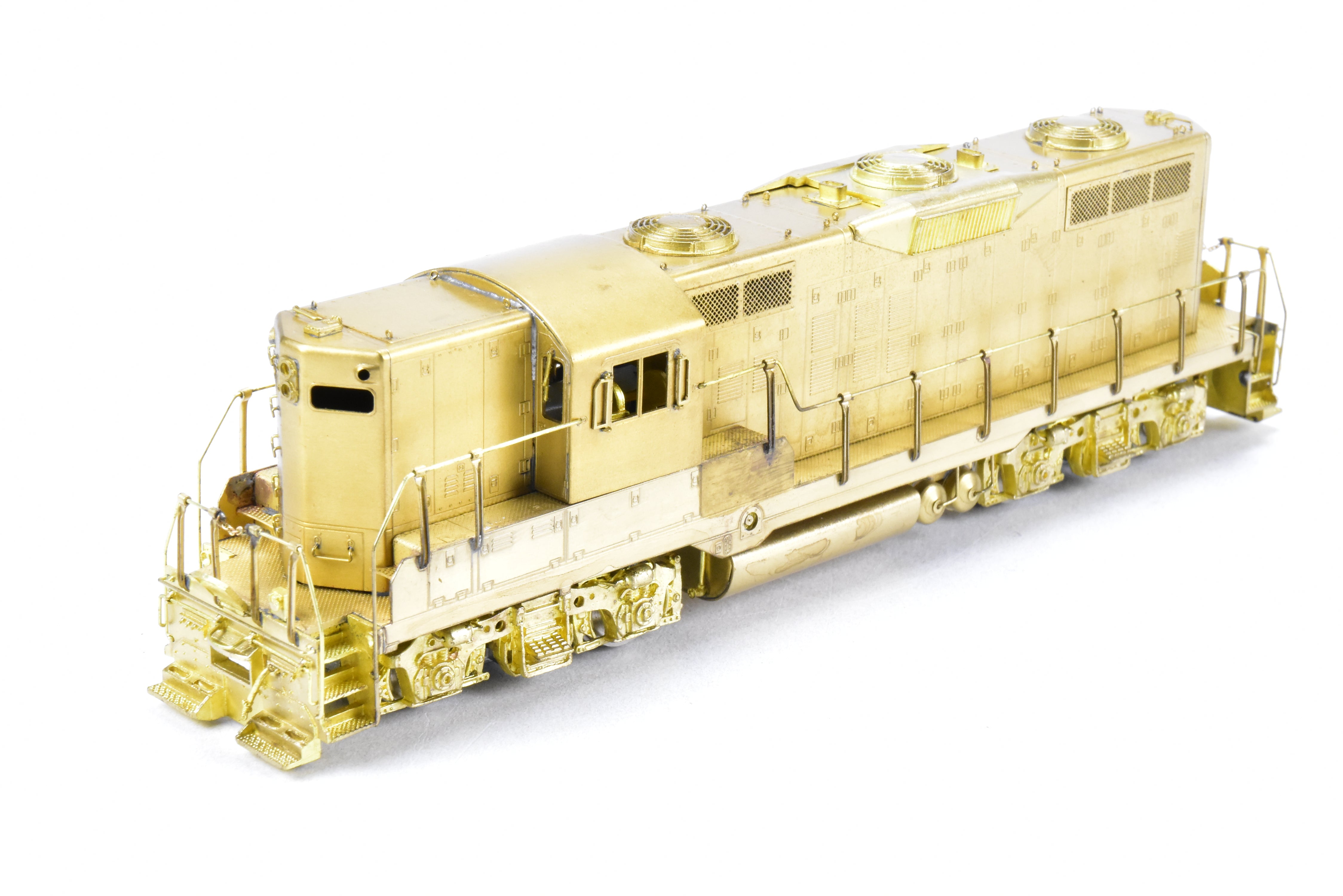 HO Brass Oriental Limited EMD GP9 1750 HP Late Version with 48 Fans & Dynamic Brakes