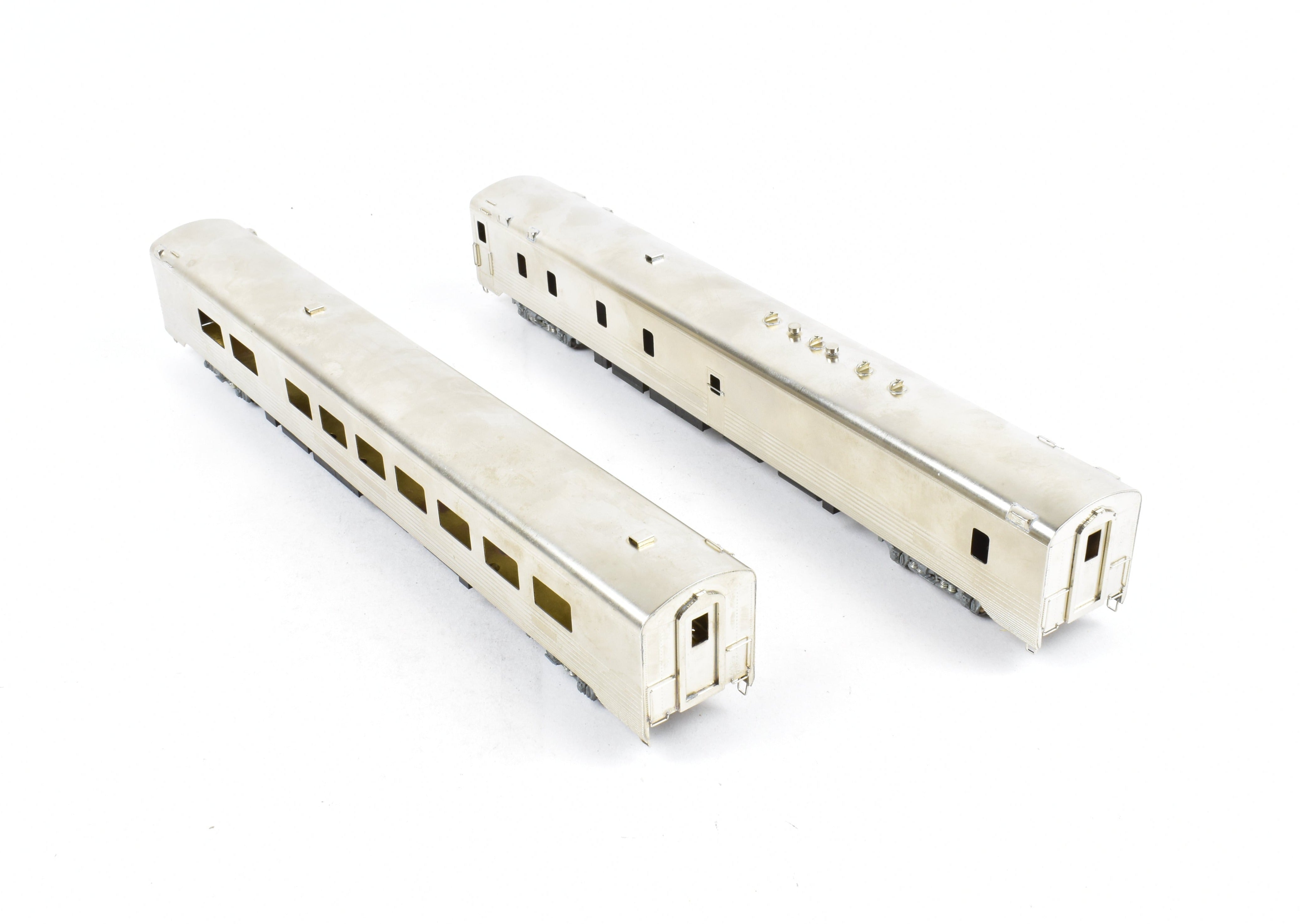 HO Scale Brass Model Train Lambert C&O - Chesapeake and Ohio 2 Unit Dorm Kitchen and Diner Set for Train Enthusiasts