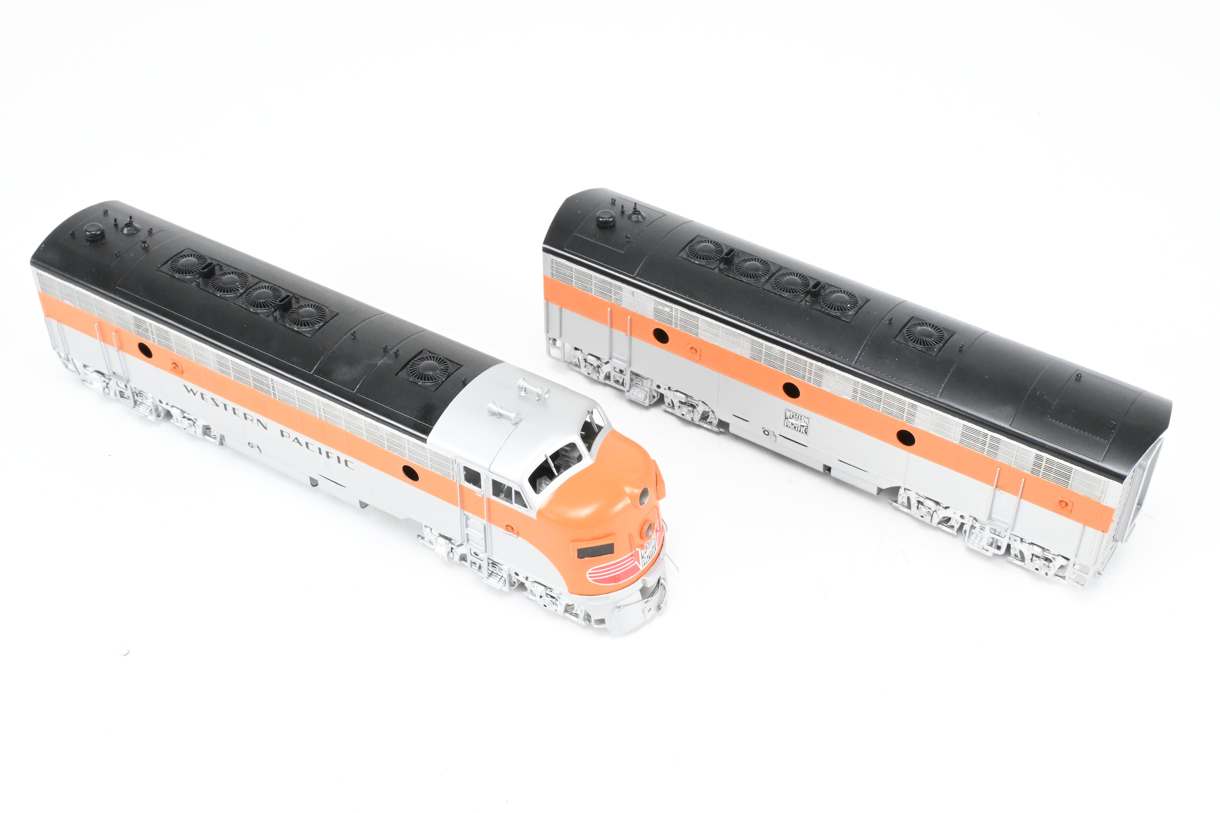 HO Brass Oriental Limited Western Pacific EMD FP7A/F7B Zephyr Passenger Model