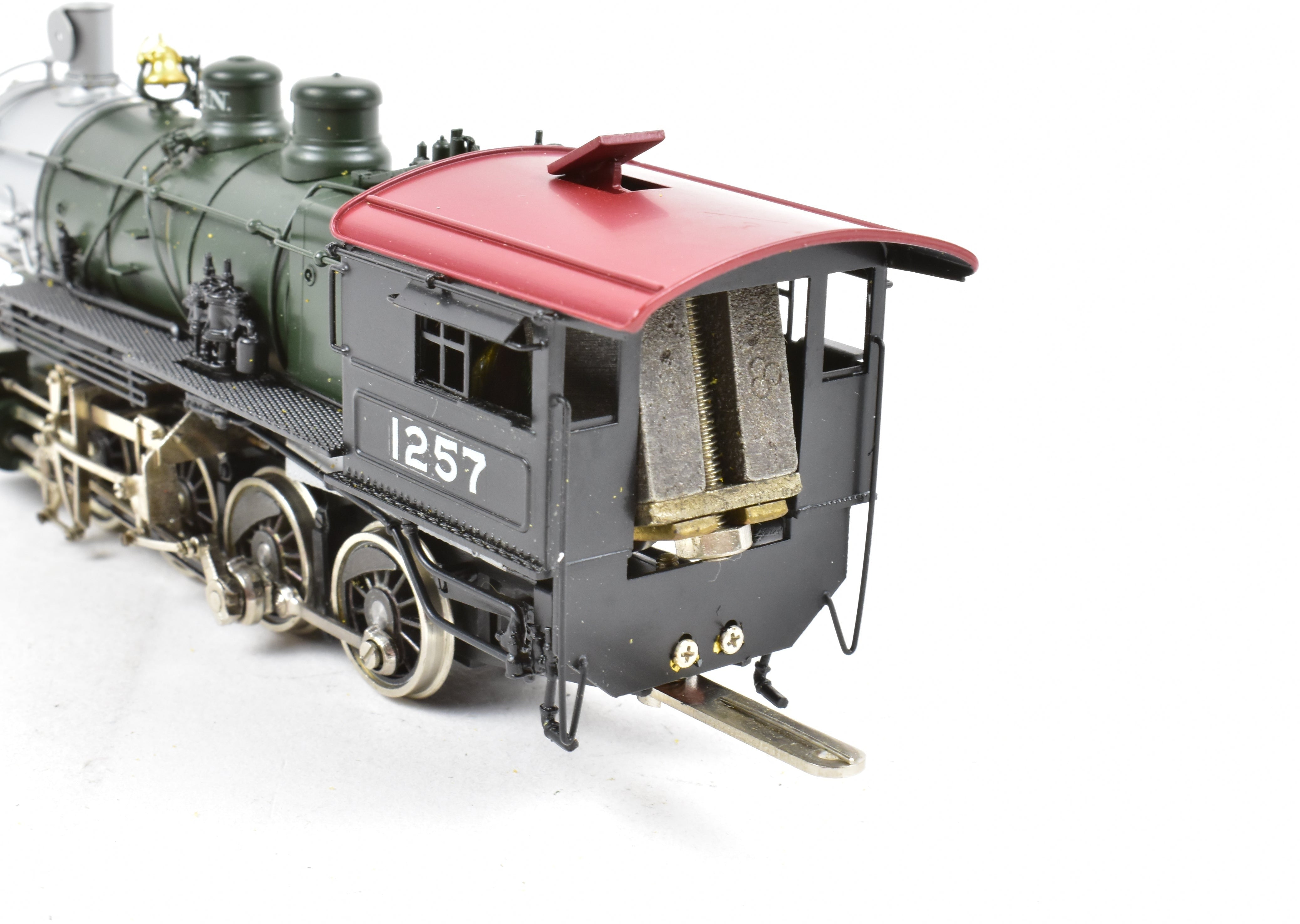 HO Scale Brass Model Train - PFM - Tenshodo GN Great Northern F8 Class 2-8-0 Factory Painted with Glacier Park Paint Scheme