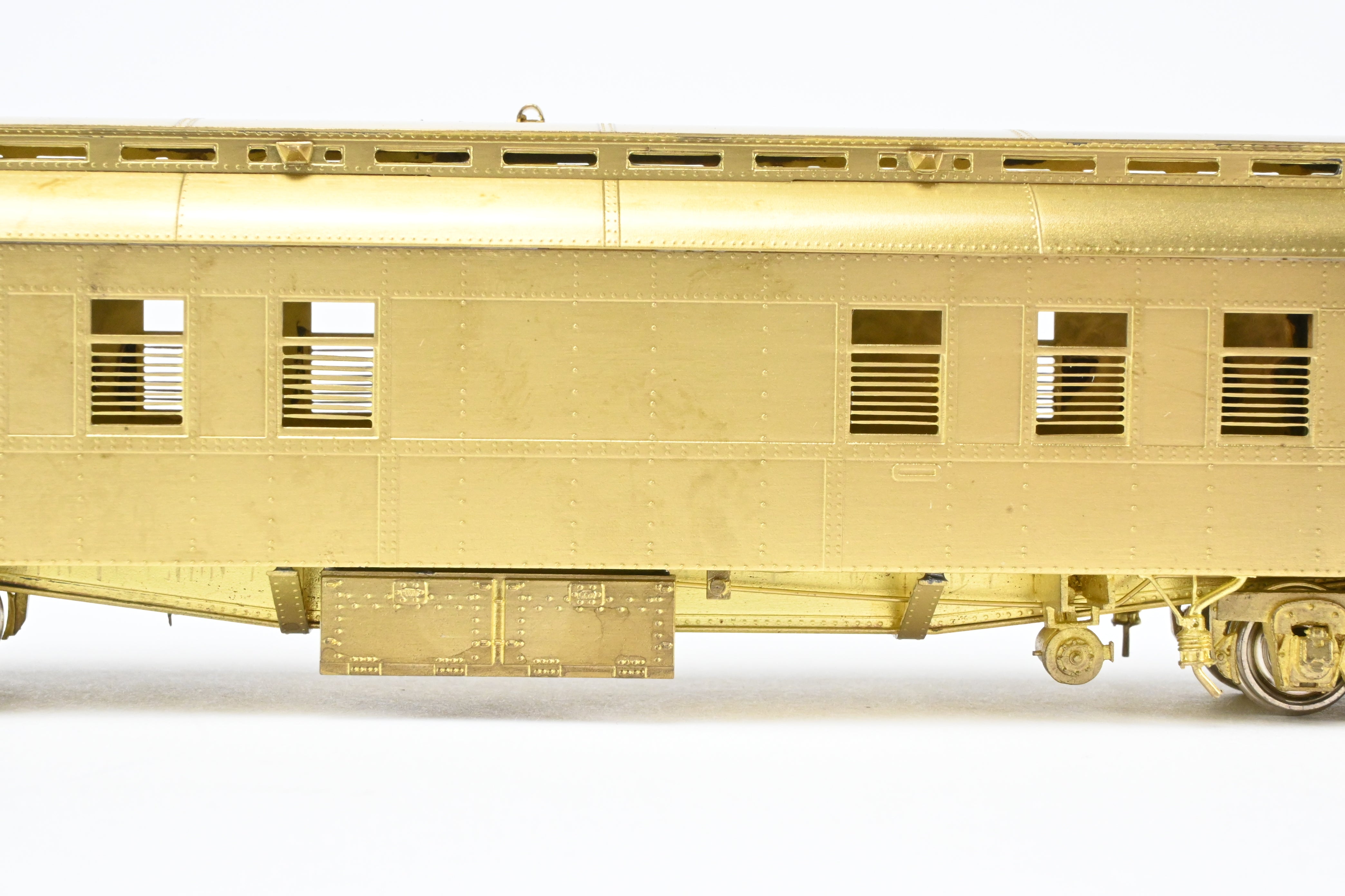 HO Brass Oriental Limited Great Northern 60-Foot RPO Model #25 - 36
