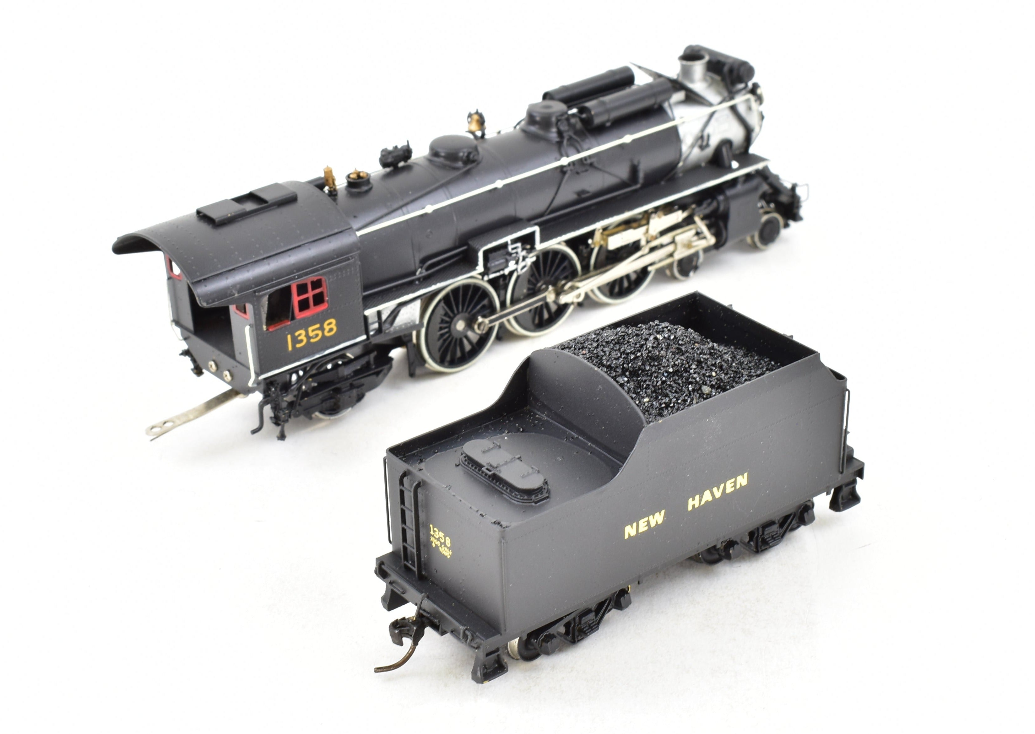 Custom Painted HO Scale Brass Model Train - NJ Custom Brass New Haven I-4 4-6-2 Pacific, Representing NY, NH, & H