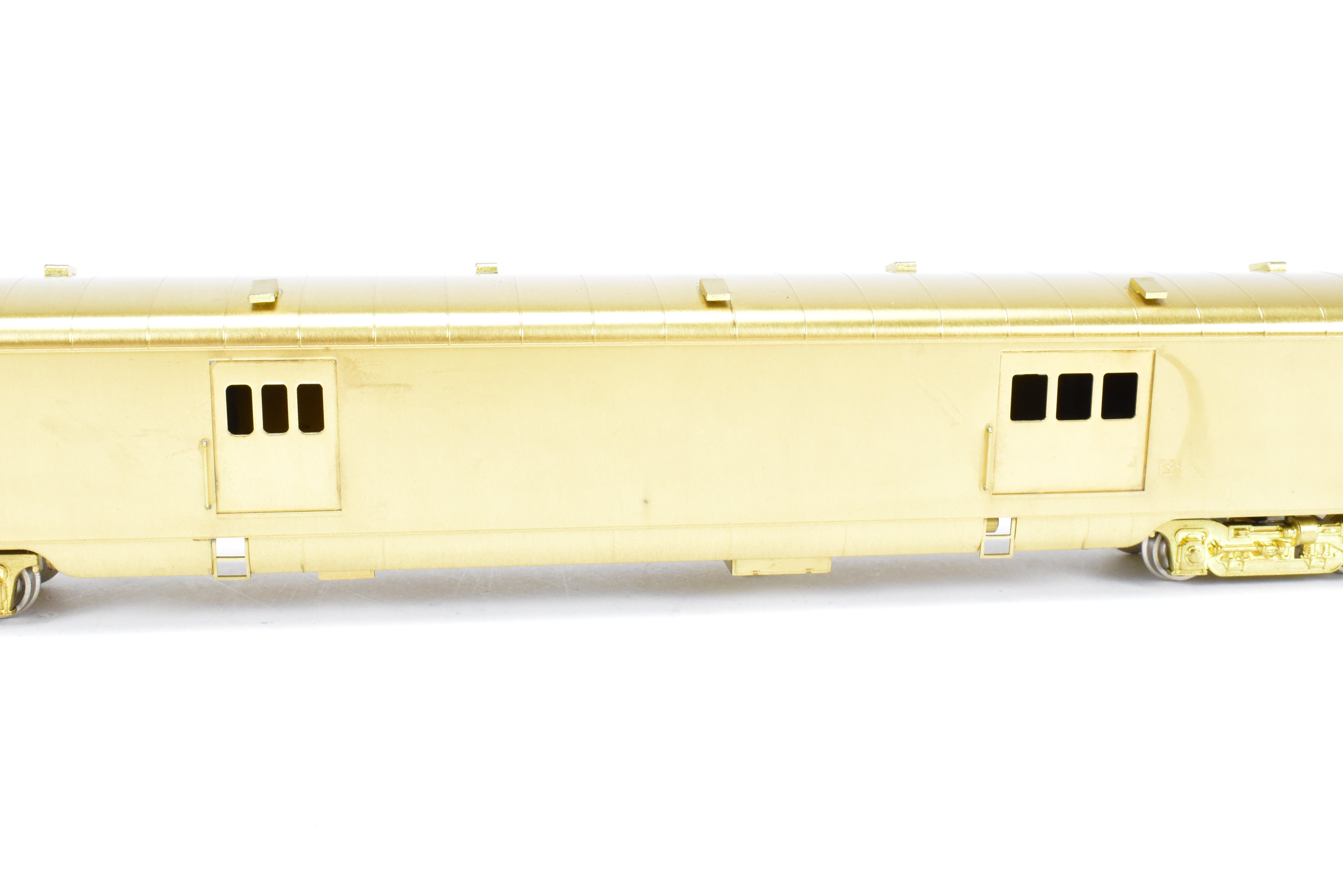 HO Brass Oriental Limited #400 Water Baggage Car with Skirts for North Coast Limited