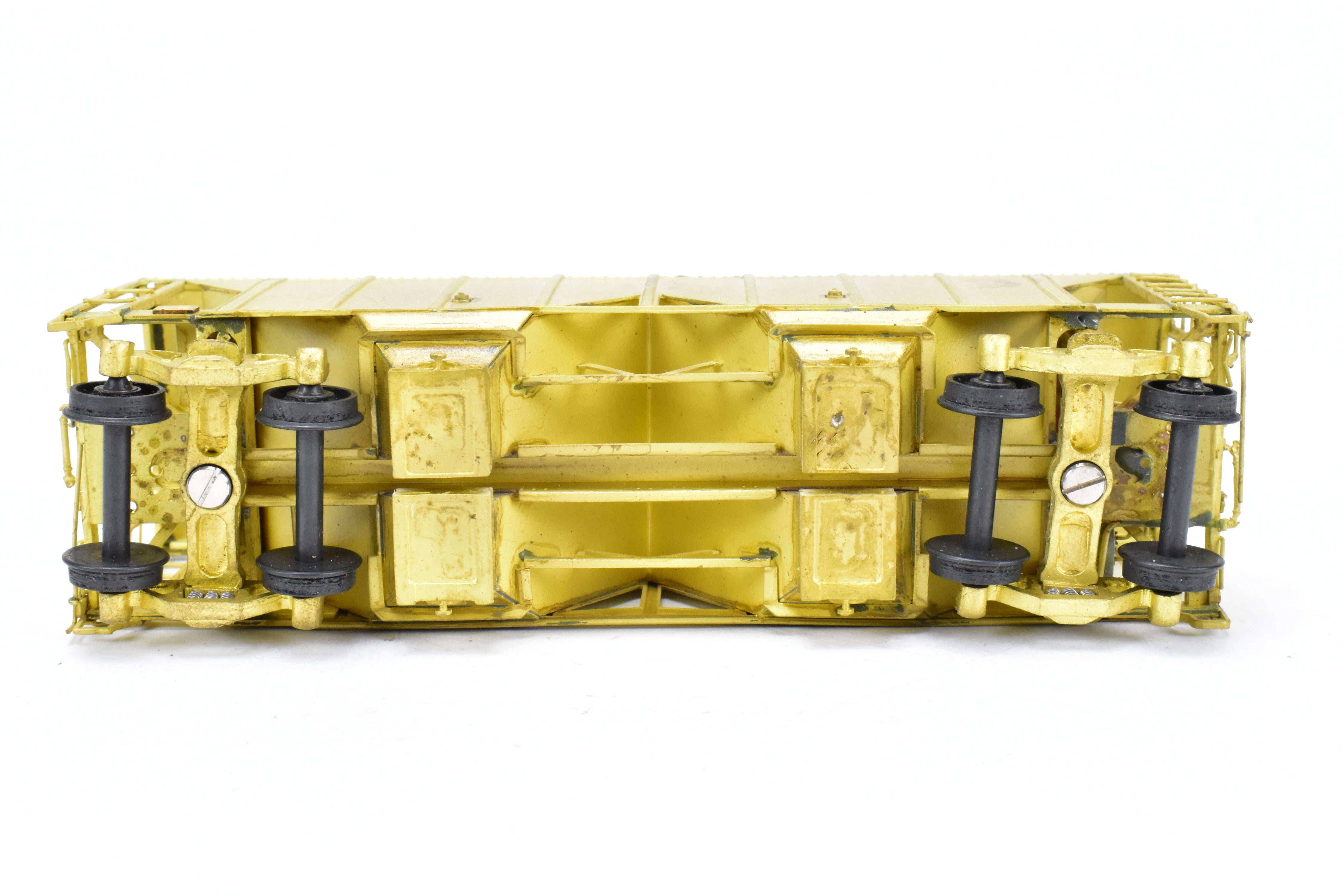 High - Quality HO Scale Brass Model of Pecos River Brass ATSF - Santa Fe ACF 34 - Foot Covered Hopper Class Ga - 45 in the Number Range of 182000 - 182009
