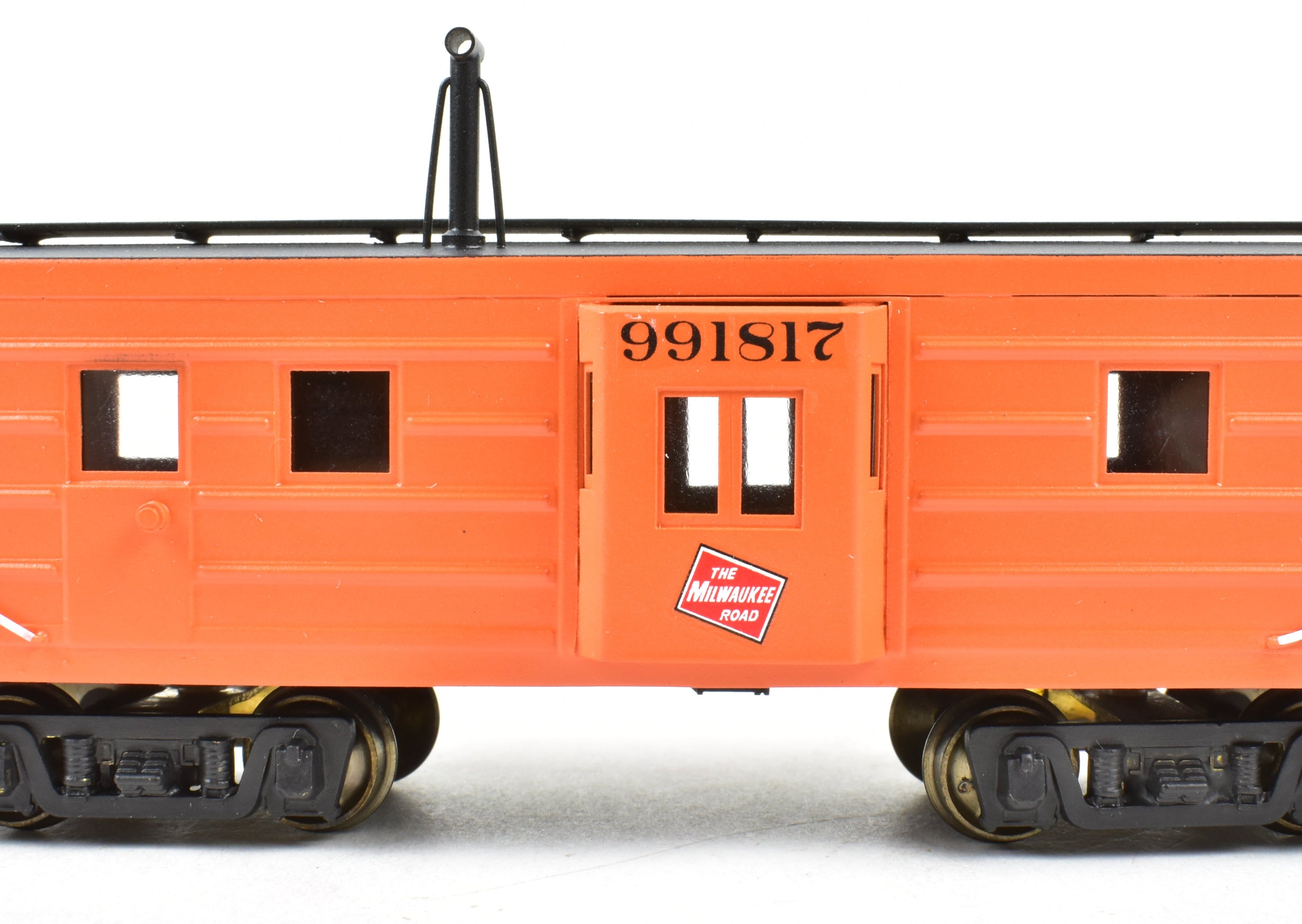 HO Scale Brass Nickel Plate Products Milwaukee Road Bay Window Caboose Pro-Painted #991817