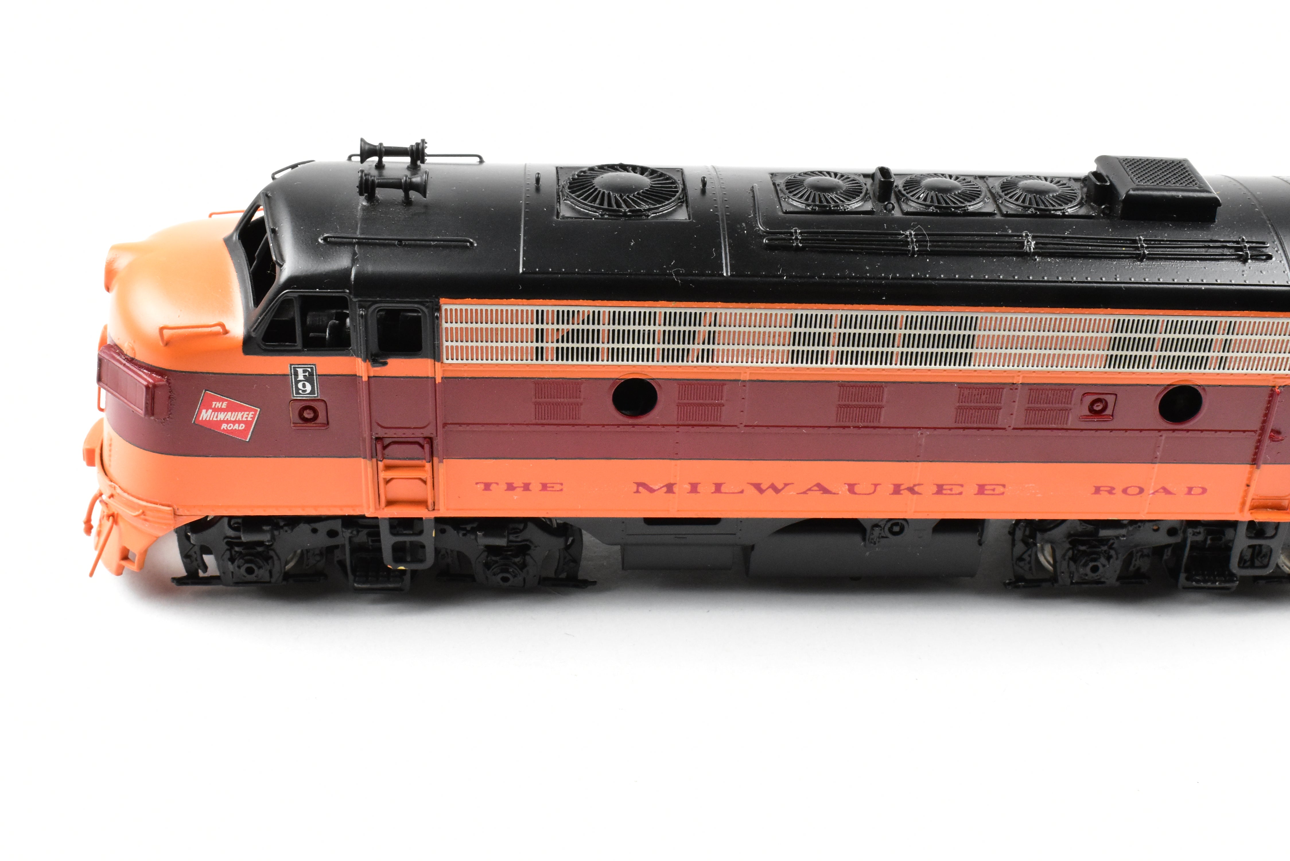 HO Scale Brass Milwaukee Road EMD F9A/F9B Lettered But Un - numbered Models