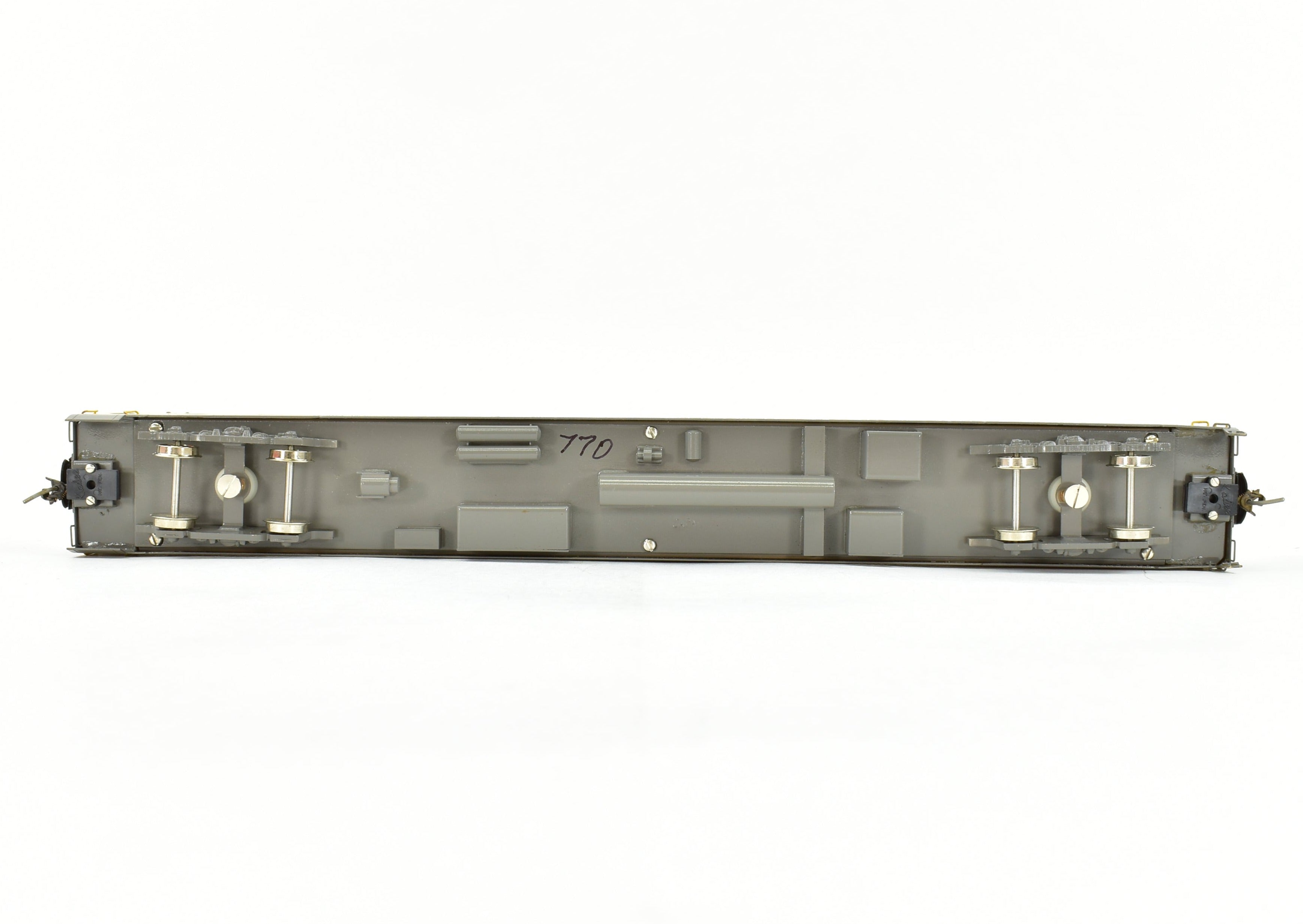 High - Quality HO Scale Brass Soho Milwaukee Road Lake Series Sleeper Model Custom - Finished for Collectors