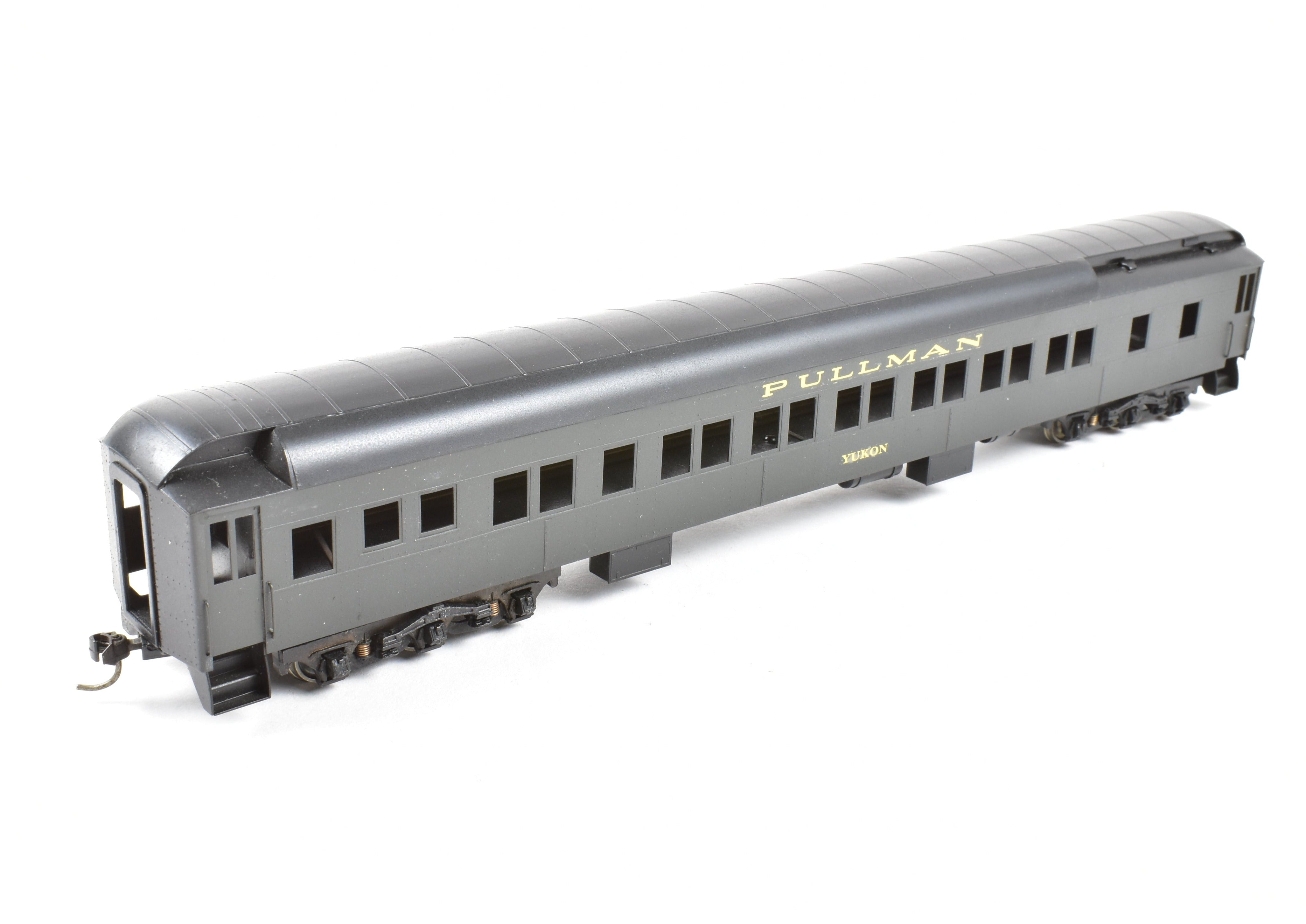 HO Scale Brass Lambert Pullman Yukon 12 - 1 Heavy - Duty Sleeping Car Model with Incorrect Original Box Showing Moderate Shelf Wear