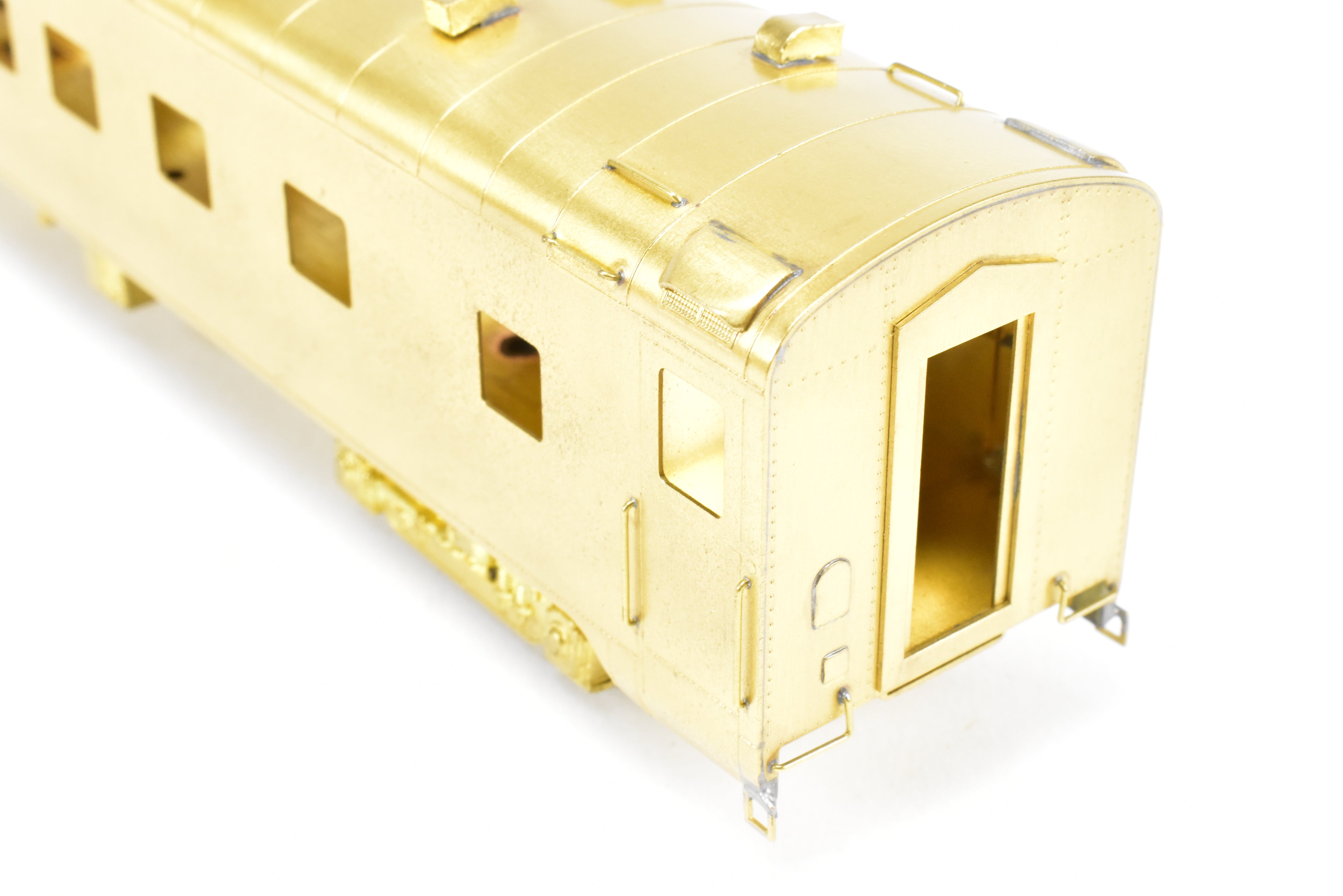 HO Scale Brass Model of the Oriental Limited Northern Pacific North Coast Limited Sleeper Observation Car #390 without Skirts