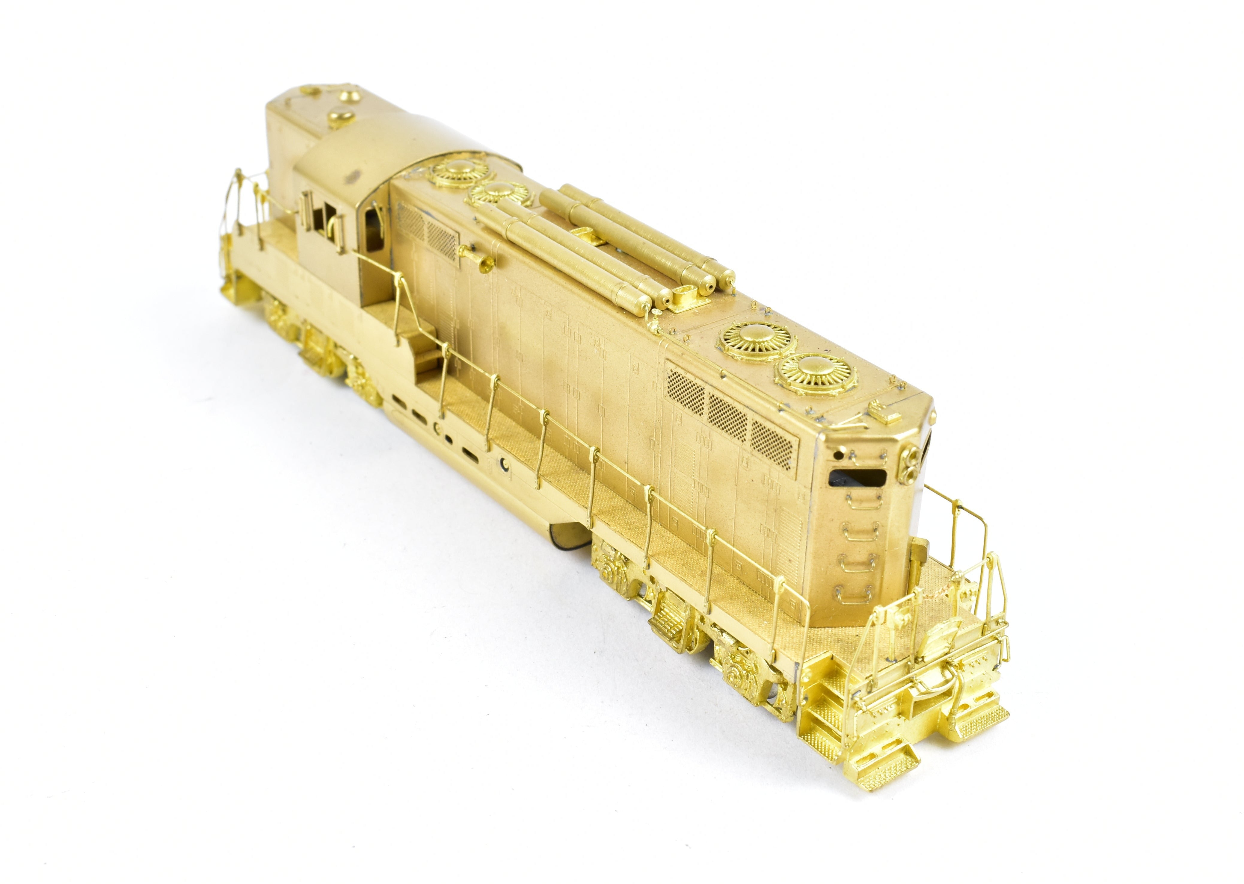 HO Brass Oriental Limited EMD GP7 1500 HP Non - Dynamic Passenger Model with Spares