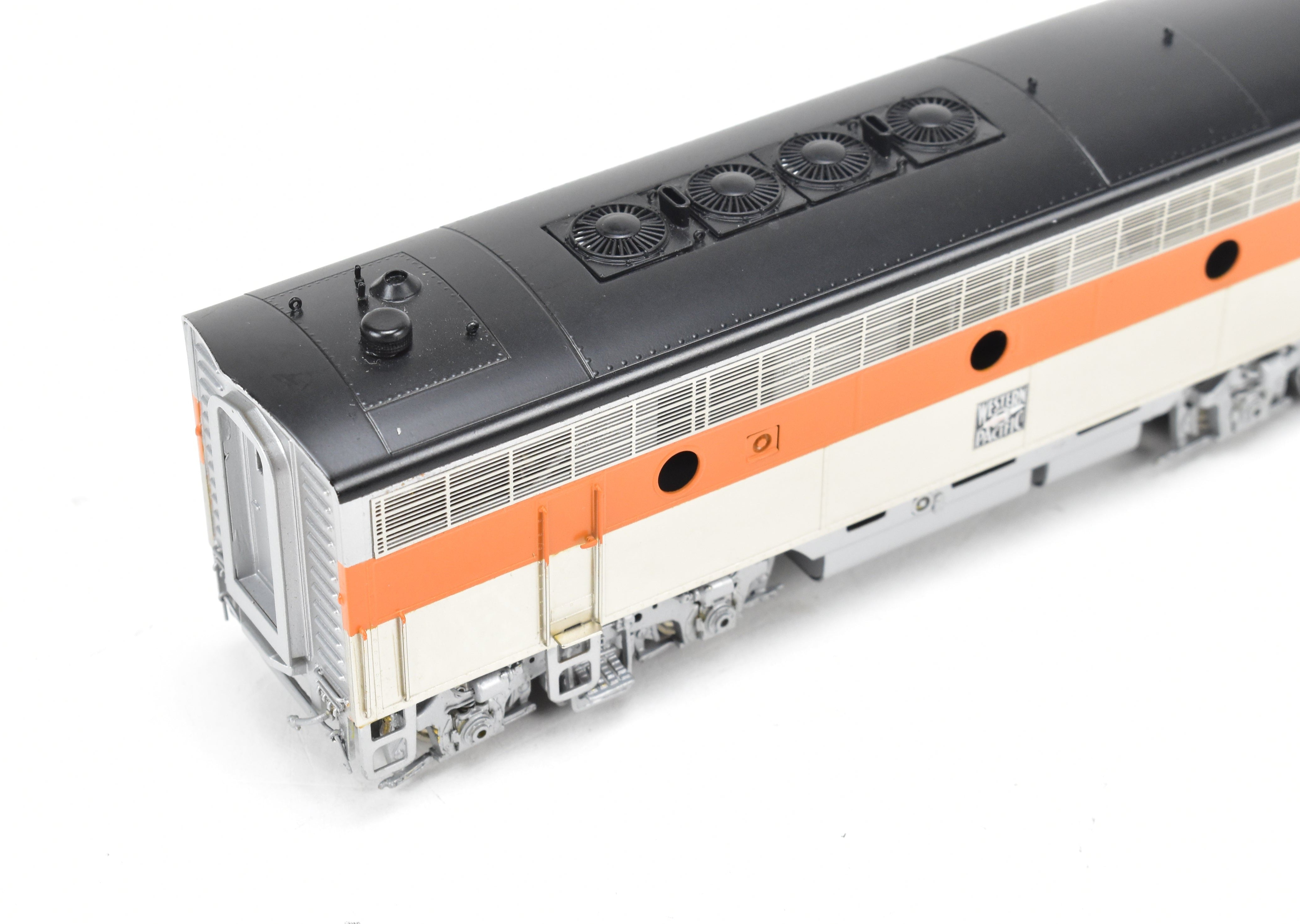 HO Scale Brass Oriental Limited Western Pacific EMD FP7A/F7B Passenger Locomotive Models
