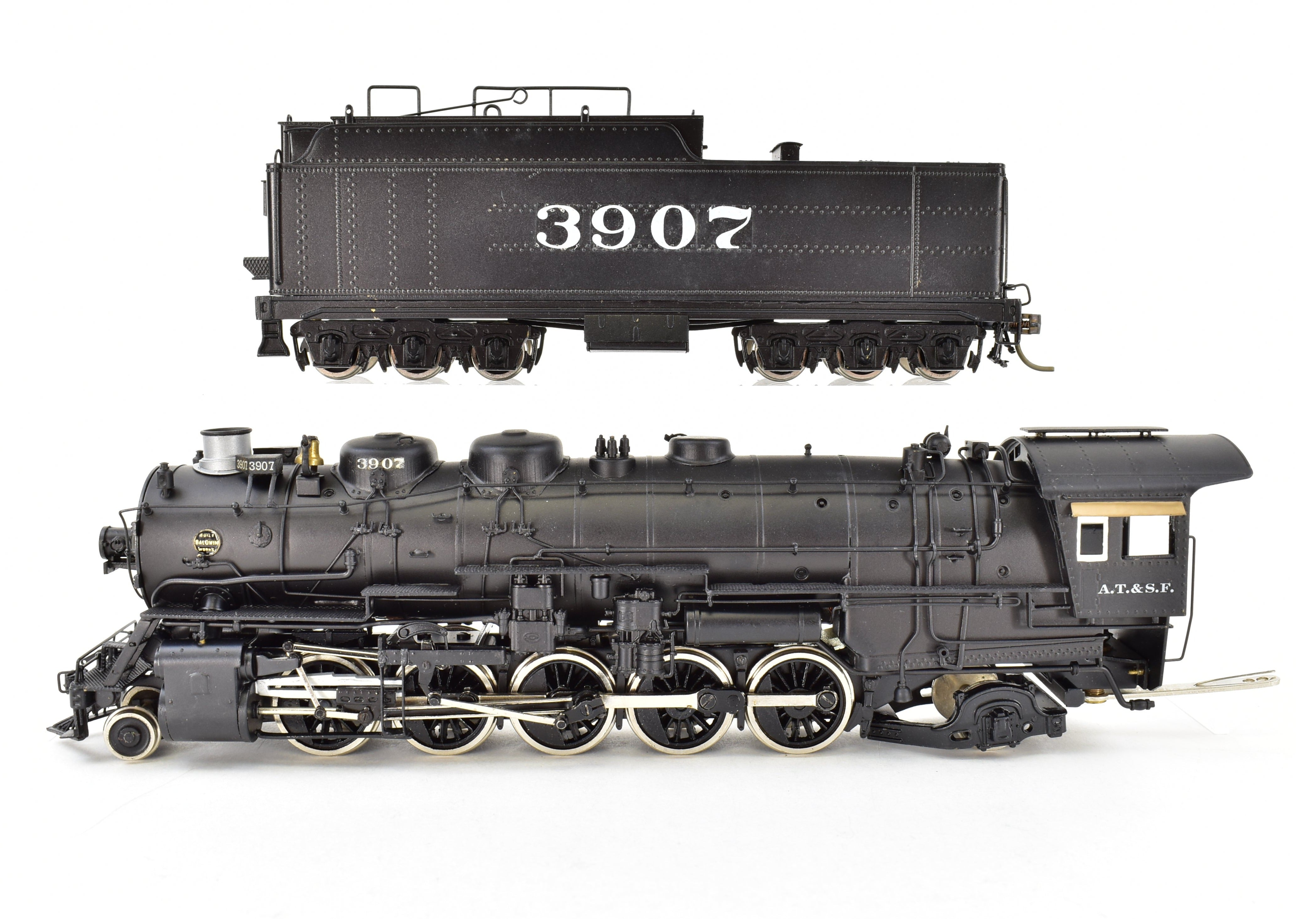 High - Quality HO Scale Brass Pacific Fast Mail Model Train - United ATSF - Santa Fe 2 - 10 - 2 3800 Class, Custom - Painted No. 3907