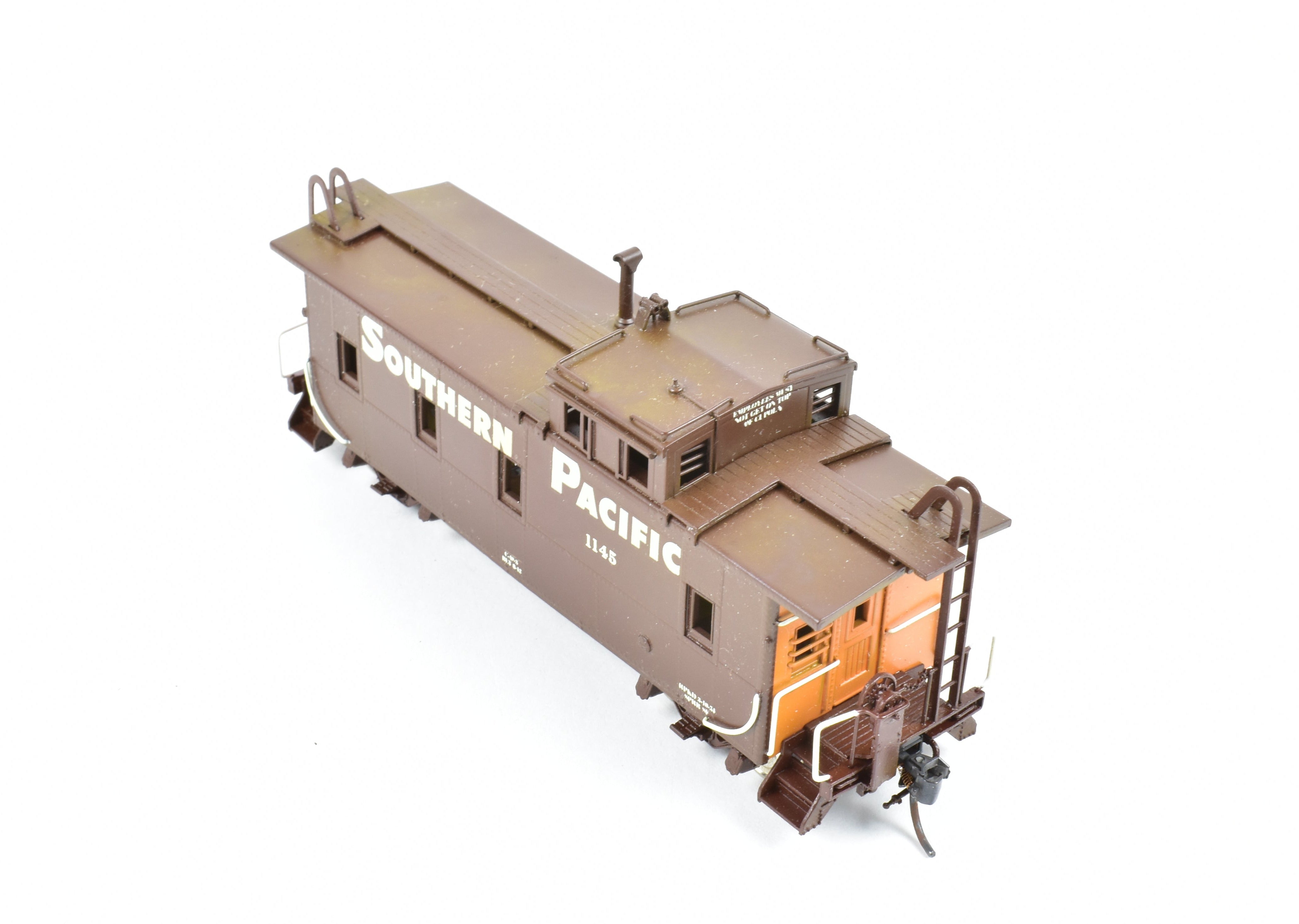HO Scale Brass Pacific Fast Mail (PFM) - SKI SP - Southern Pacific Modern Era C - 40 - 3 Steel Caboose Custom Painted with Road Number 1145 for Model Trains