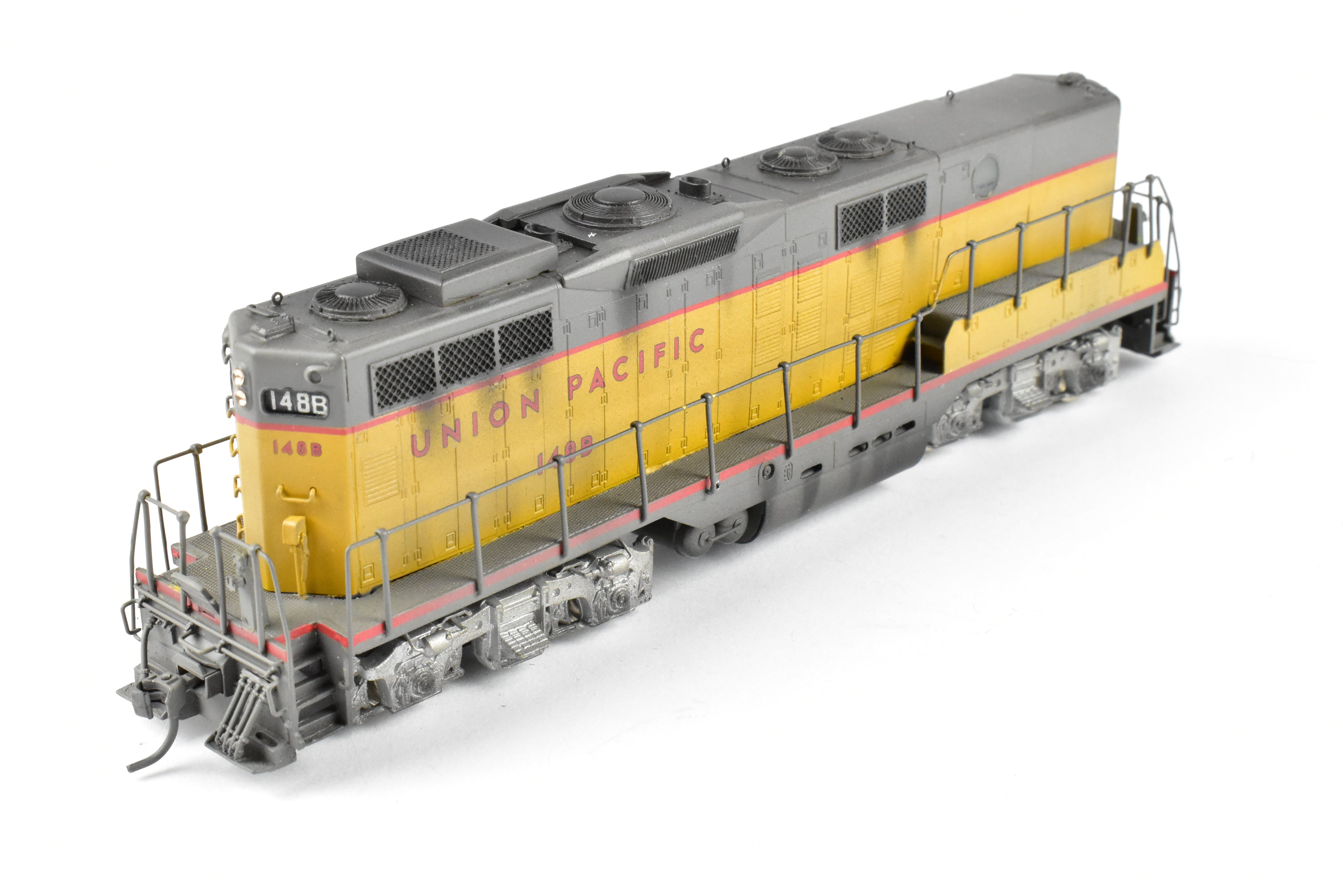 HO Brass Oriental Limited Union Pacific EMD GP9 1750 HP Weathered Cabless B-Unit #148B