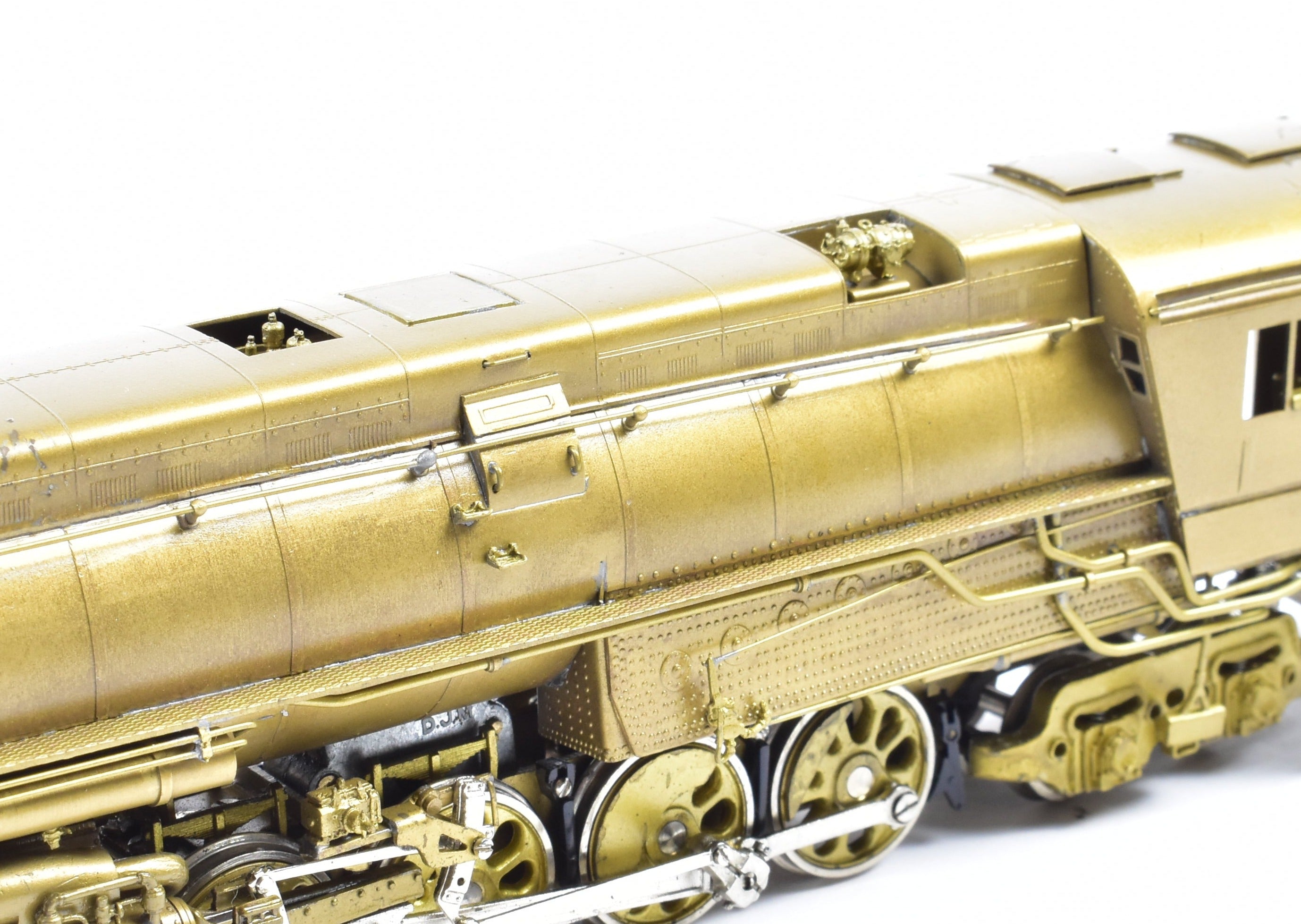 HO Scale Brass Model Train - Sunset Models' Southern Pacific AC - 9 2 - 8 - 8 - 4 Yellowstone in Yellow Color