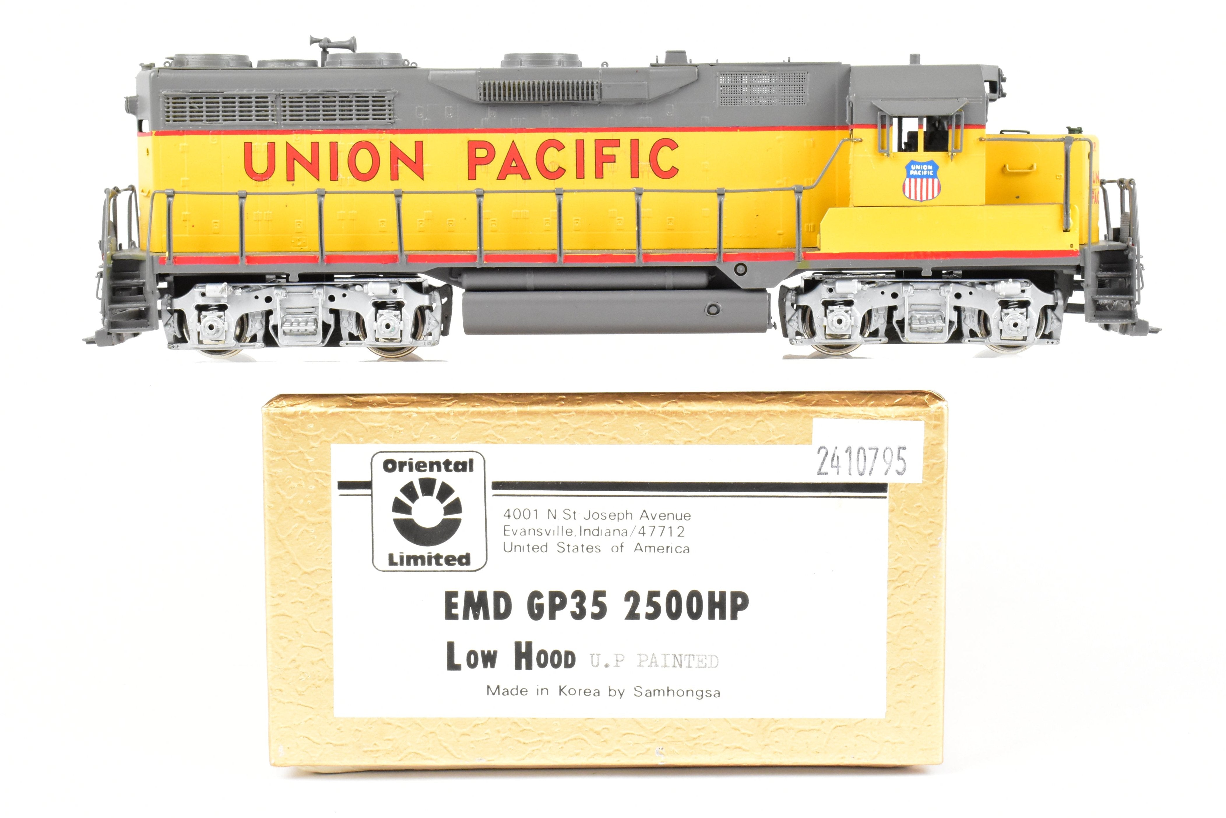HO Scale Brass Model Train - Union Pacific EMD GP35 2500HP Low Hood FP by Oriental Limited