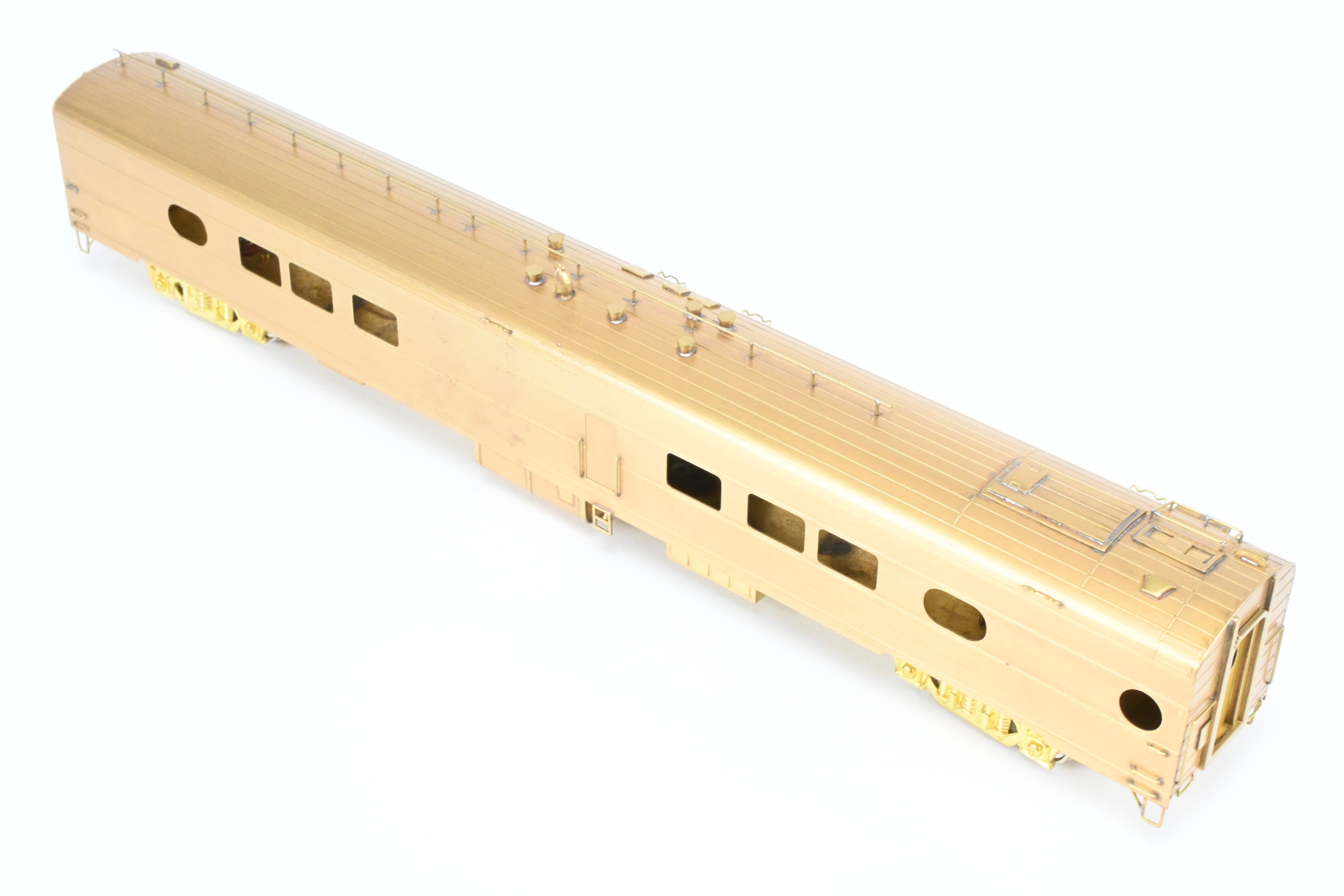 High - Quality HO Scale Brass Soho Model of Milwaukee Road #172 Coffee Shop Tap Lounge