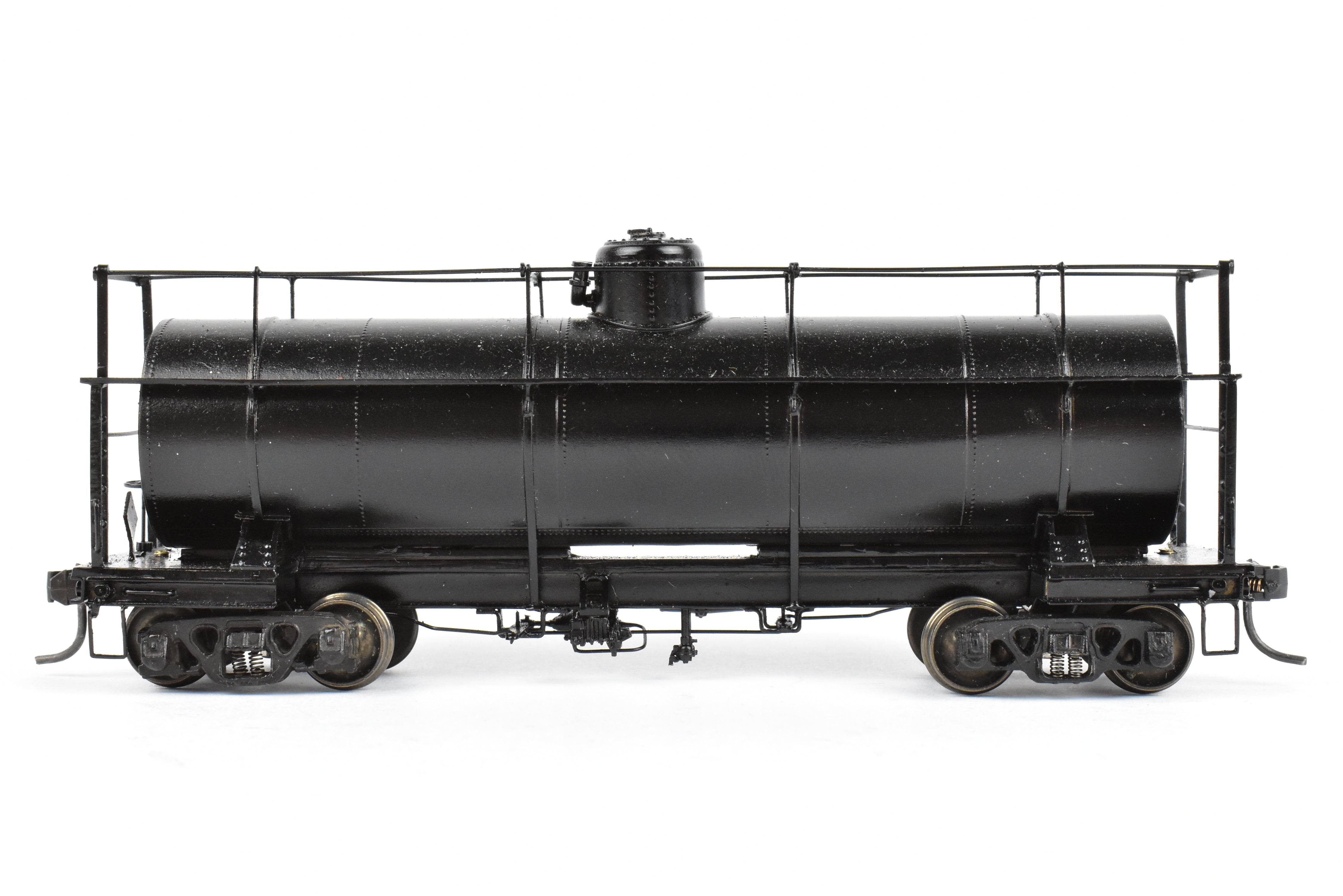 HO Brass NWSL 10,000 Gallon Logging Tank Car, Unlettered, Korean - Built