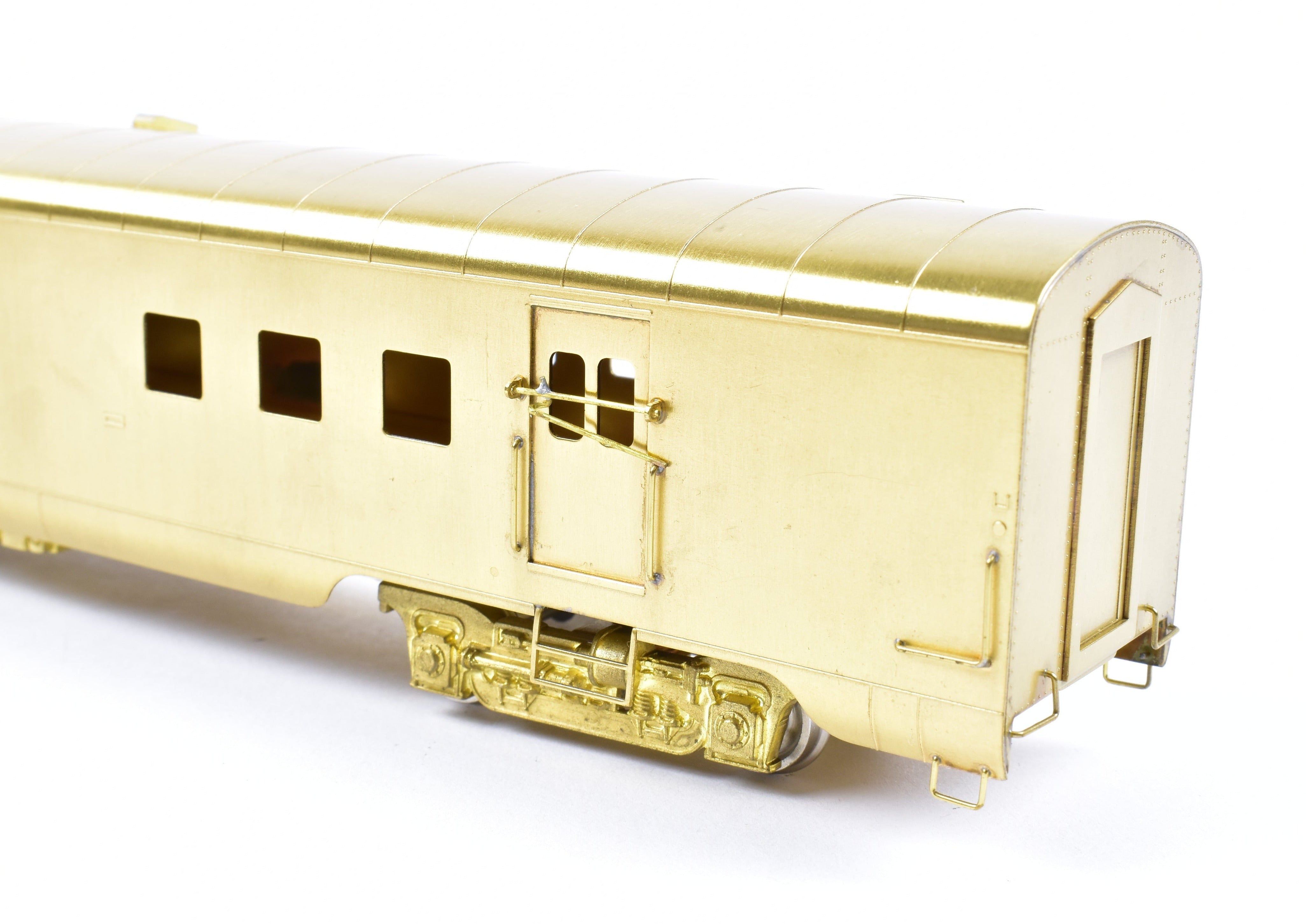 HO Scale Brass Model of the Oriental Limited's Northern Pacific North Coast Limited Mail - Dormitory Car #425 with Skirts