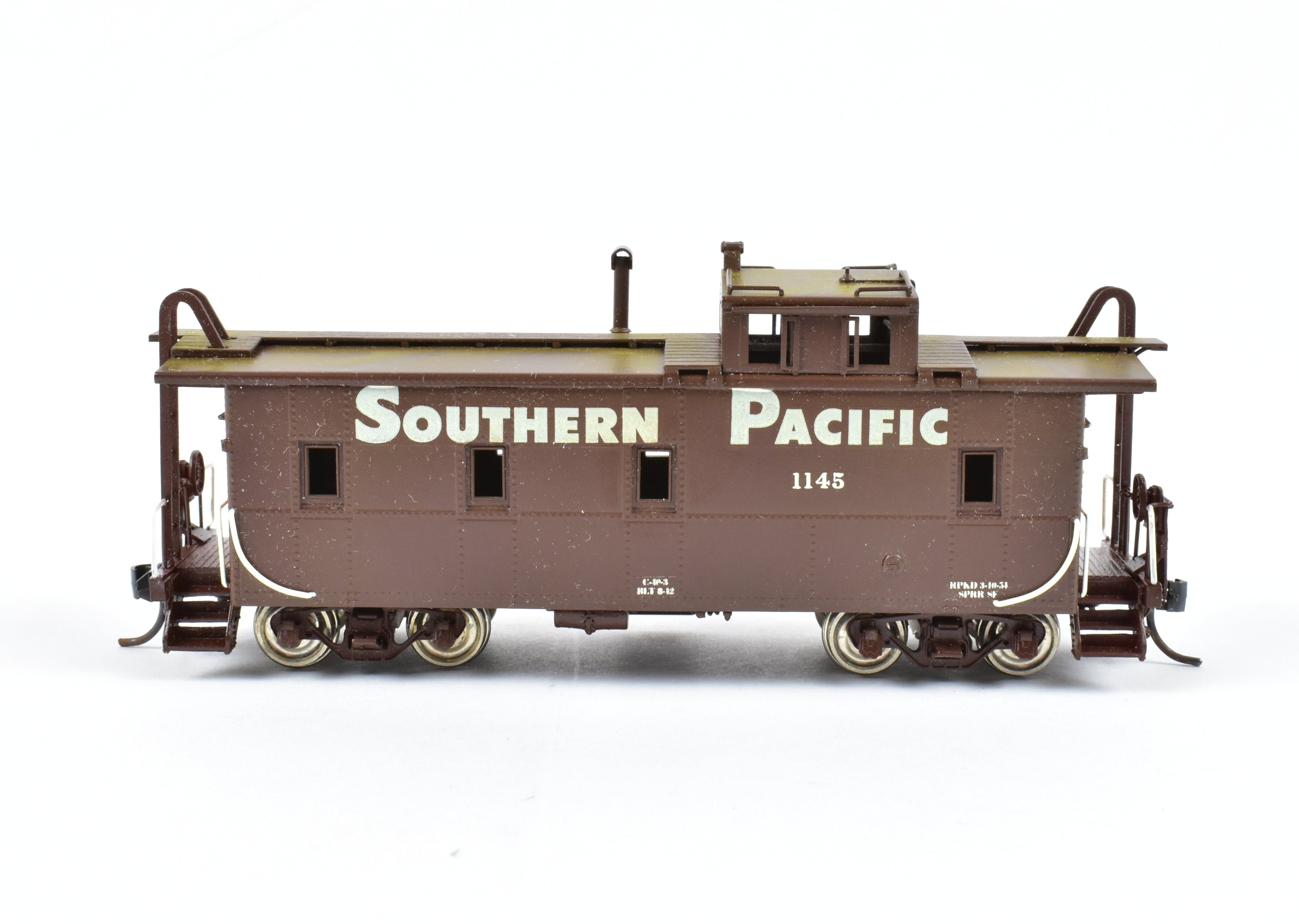 HO Scale Brass Pacific Fast Mail (PFM) - SKI SP - Southern Pacific Modern Era C - 40 - 3 Steel Caboose Custom Painted with Road Number 1145 for Model Trains