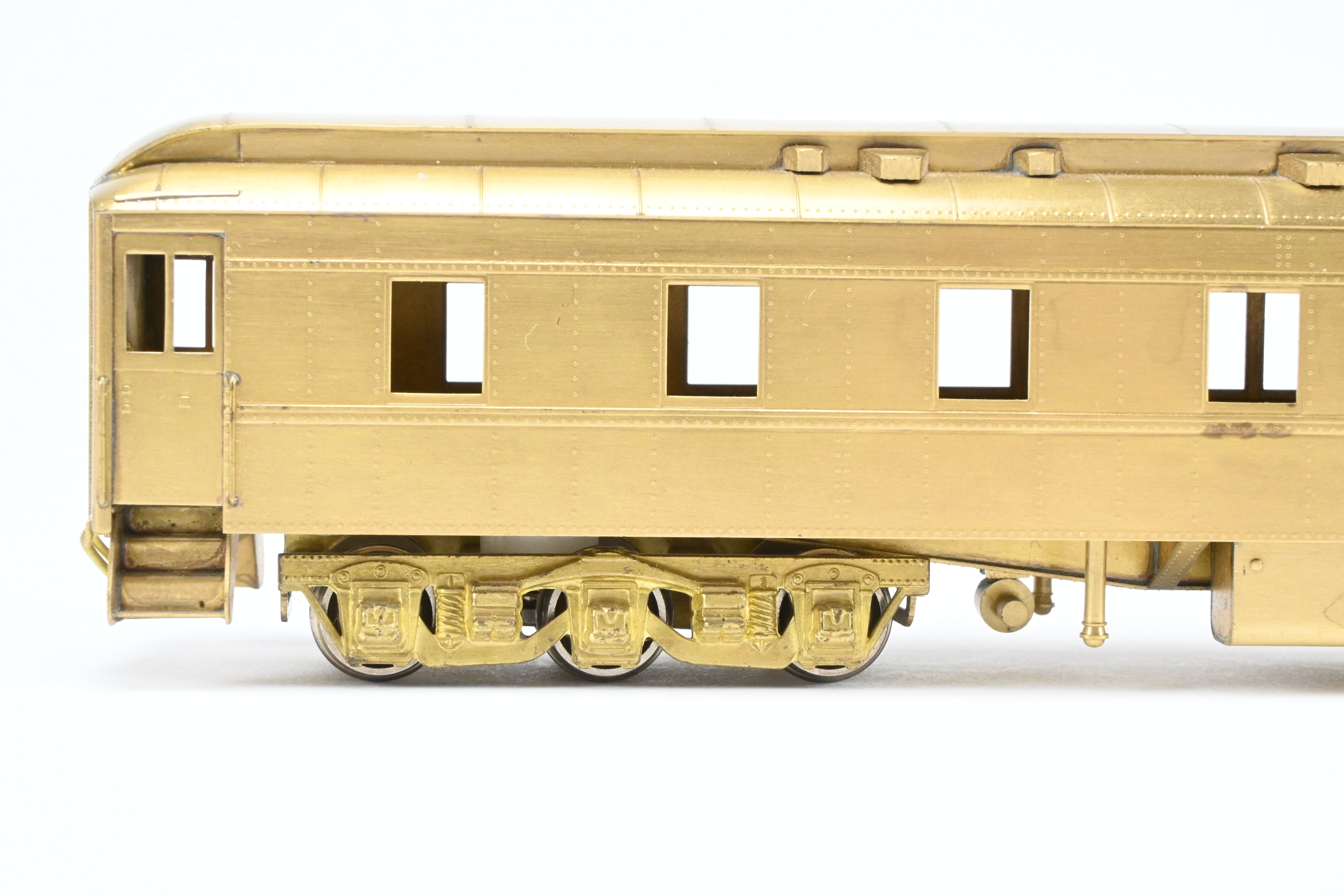 HO Brass Soho 6 - Compartment 3 - Drawing Room Pullman Model from 1979 (Wrong Box)