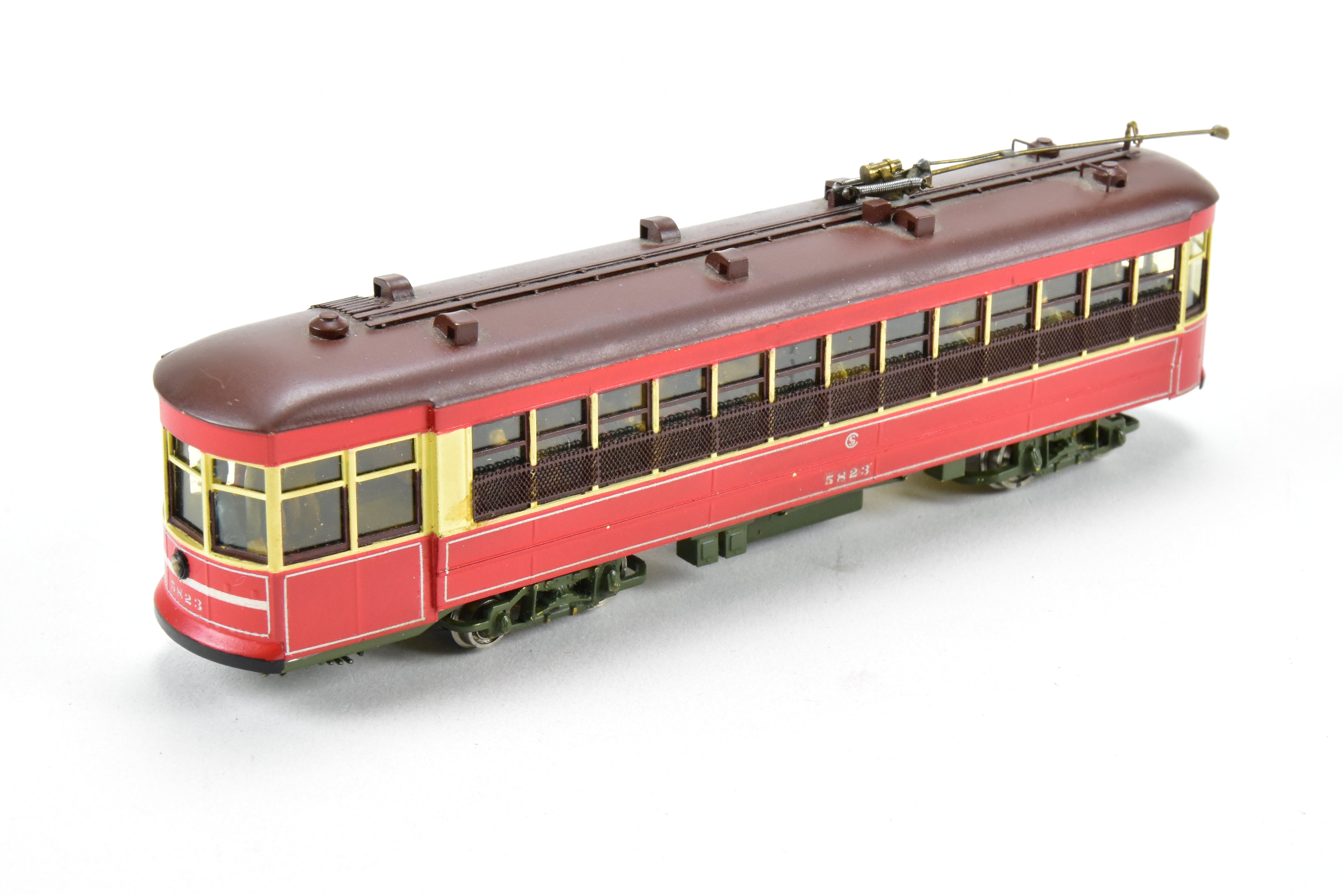 HO Scale Brass Model Train from MTS Imports - Chicago Surface Lines 5703 - 5827 Nearside Car C/P with Added Interior Details, Custom - Painted Unit #5823 in CSL's Creme and Red Colors, Incorrect Box Included