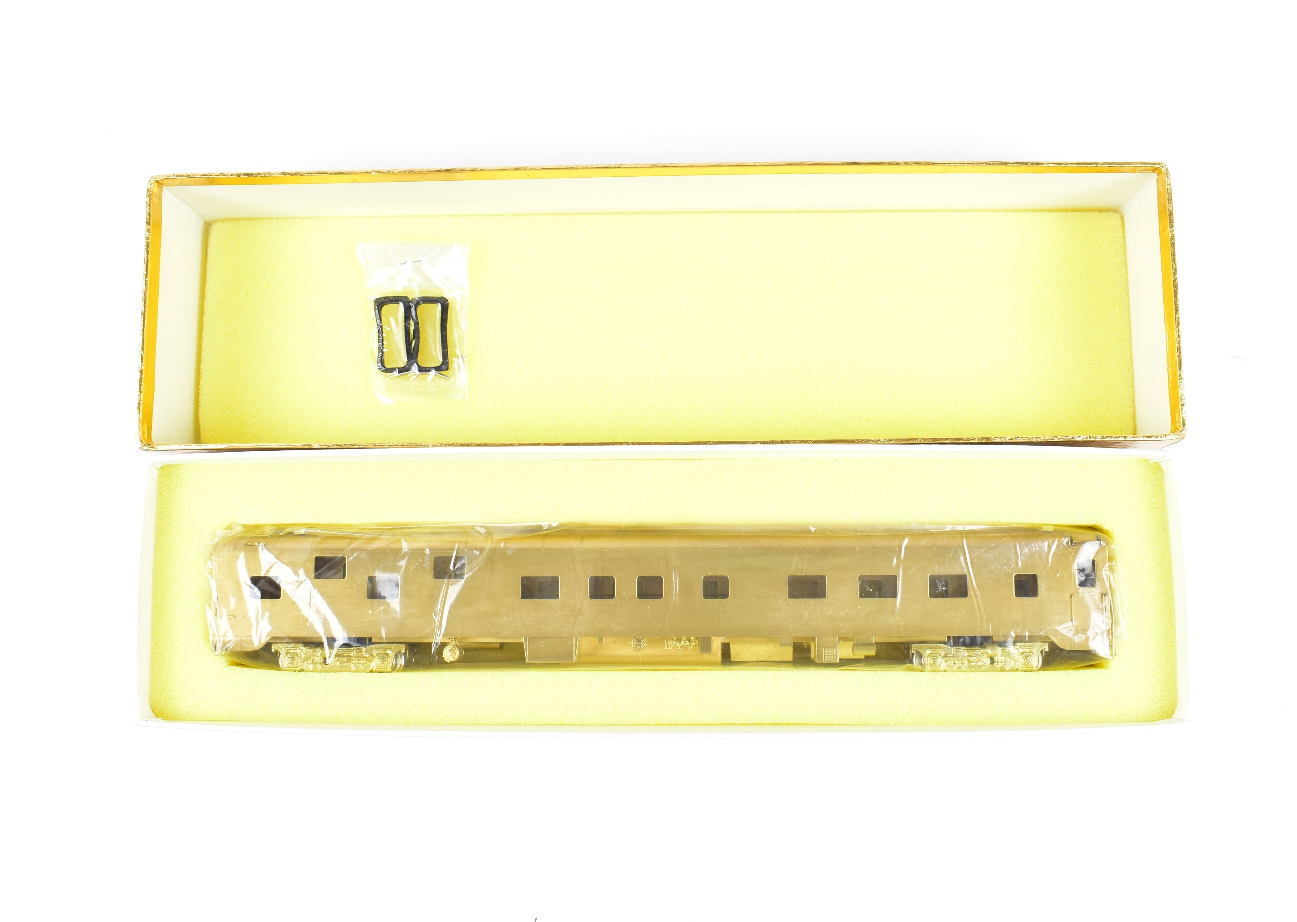 HO Scale Brass Model of the Oriental Limited NP - Northern Pacific North Coast Limited Sleeper Car #366 without Skirts