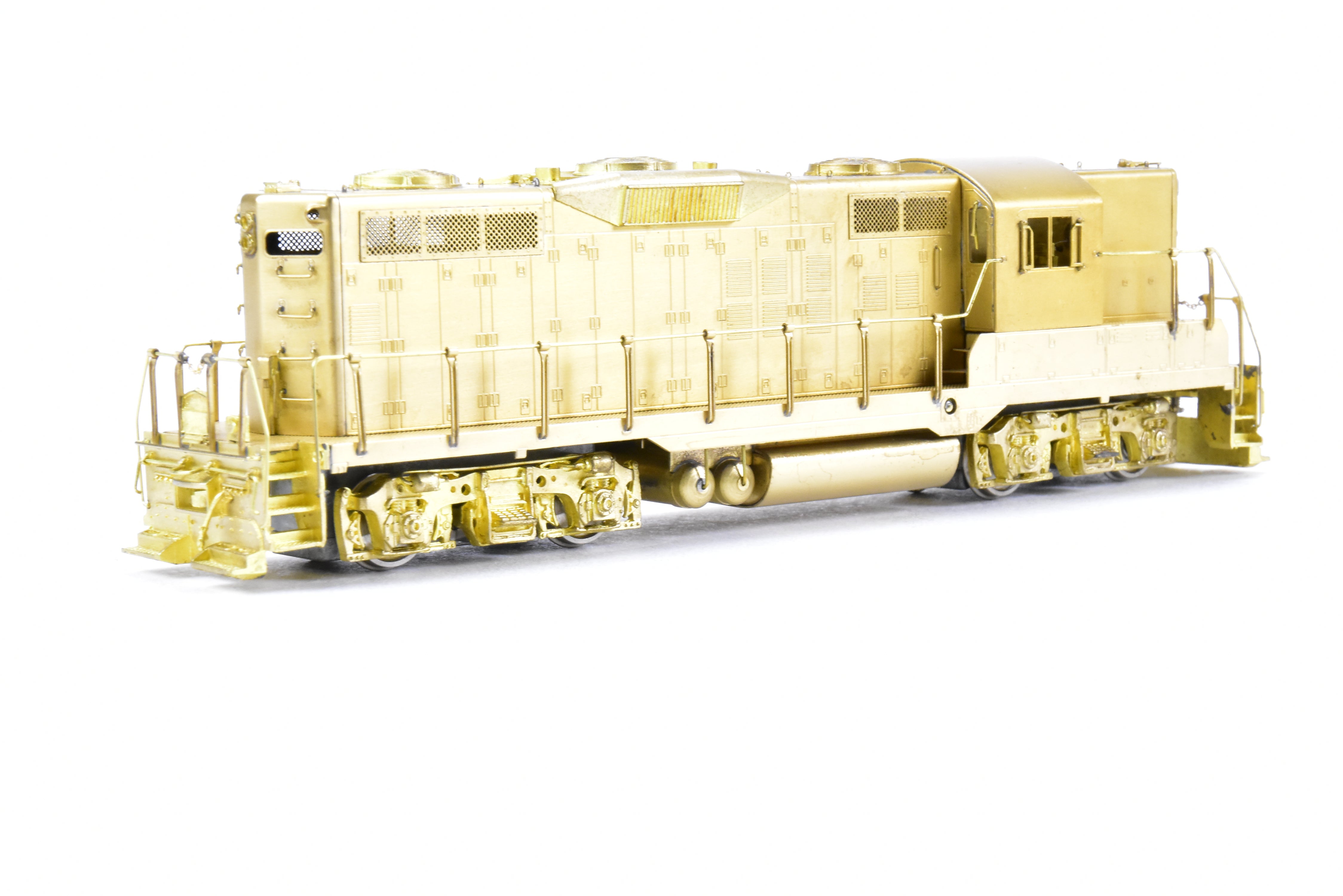 HO Brass Oriental Limited EMD GP9 1750 HP Late Version with 48 Fans & Dynamic Brakes